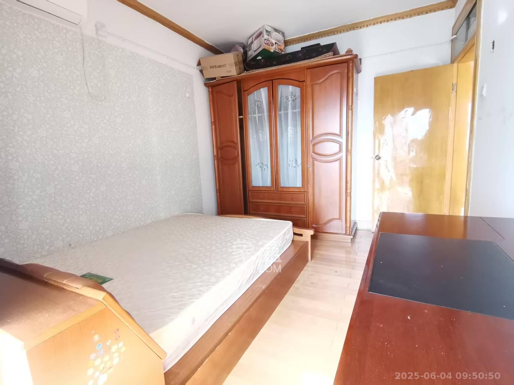 交通厅宿舍 3室2厅1卫 2900.0元/月 交通厅宿舍 3室2厅1卫 2900.0元/月室内图