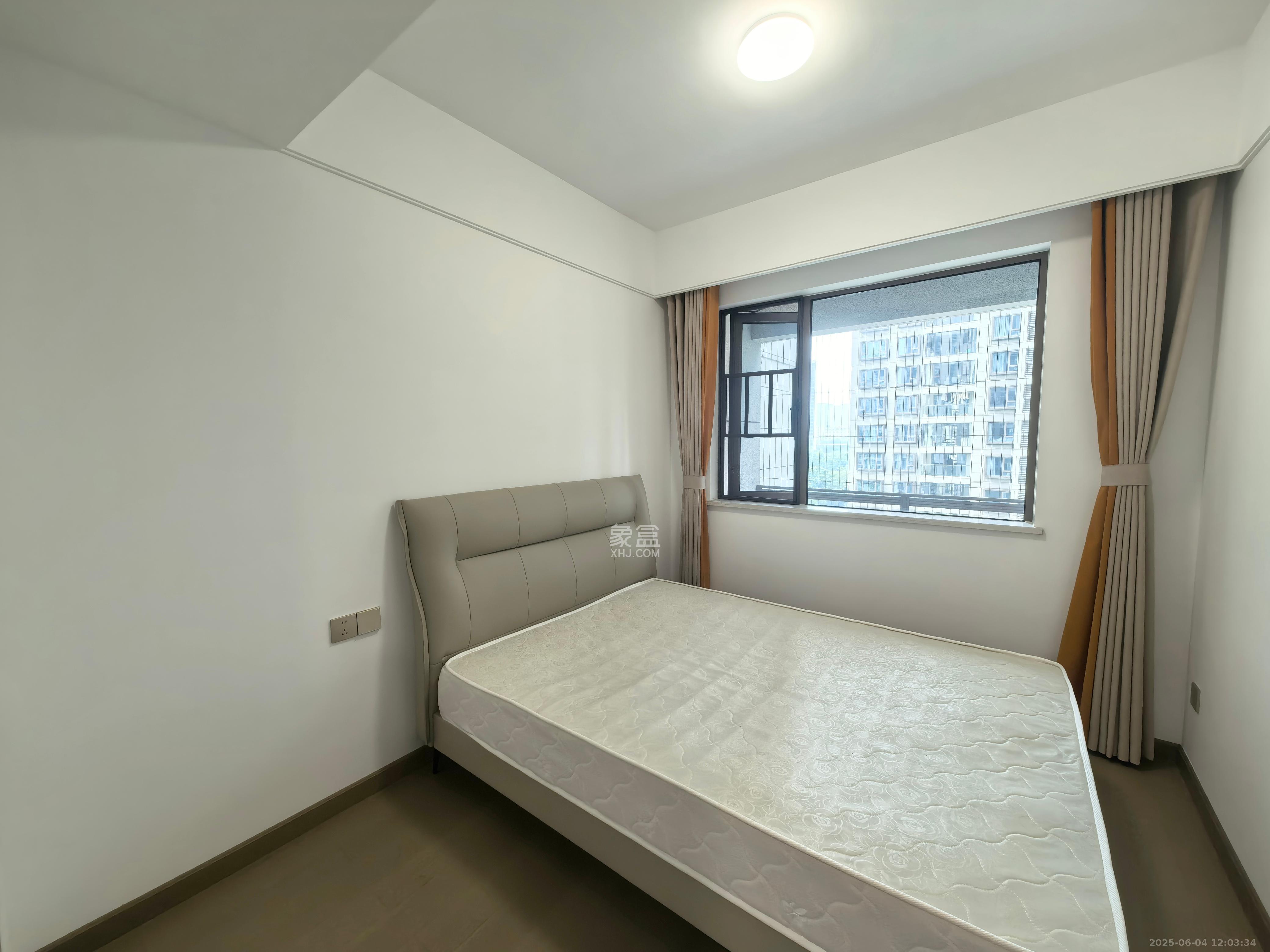 长沙溪山悦  4室2厅2卫   2800.00元/月室内图