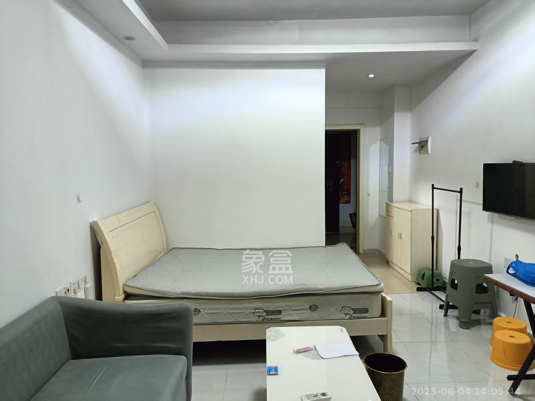 水岸世景  1室1厅1卫   1150.00元/月室内图