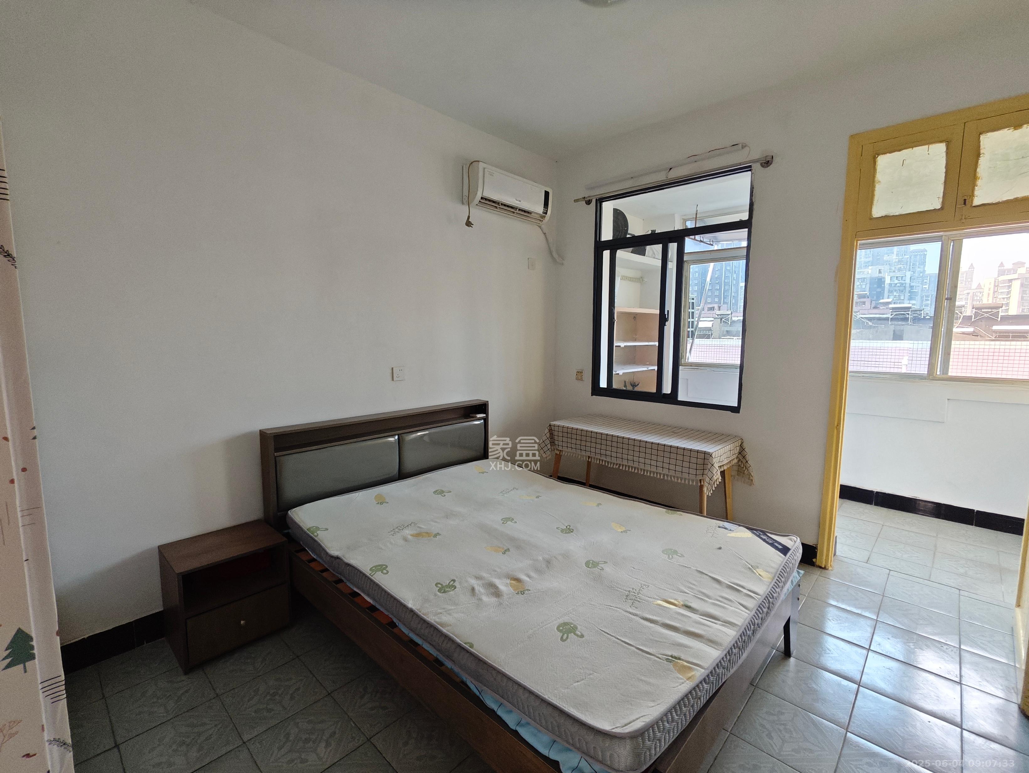 水泵厂宿舍  2室1厅1卫    1300.0元/月 水泵厂宿舍  2室1厅1卫    1300.0元/月