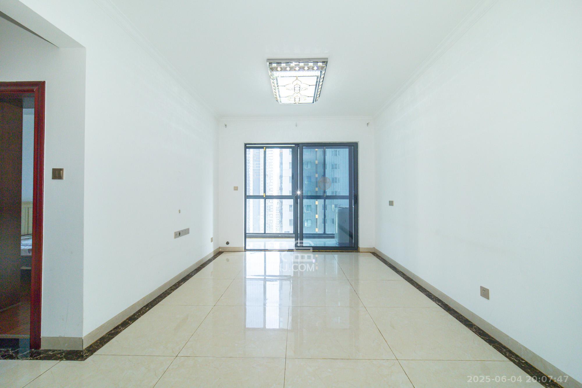 恒基凯旋门三期  3室2厅1卫    70.8万 恒基凯旋门三期  3室2厅1卫    70.8万客厅