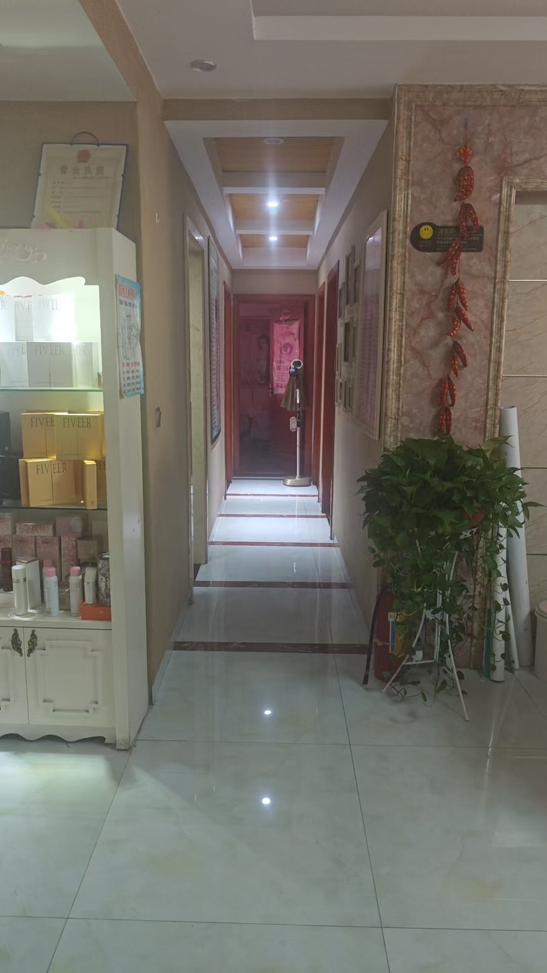 龙泉幸福里 4室2厅1卫 2400.00元/月 龙泉幸福里 4室2厅1卫 2400.00元/月室内图