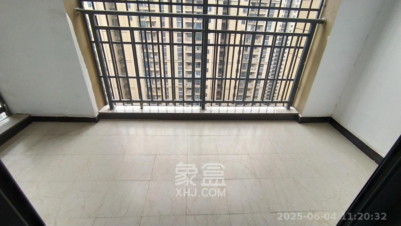 澳海月亮湾  3室2厅1卫   1800.00元/月室内图