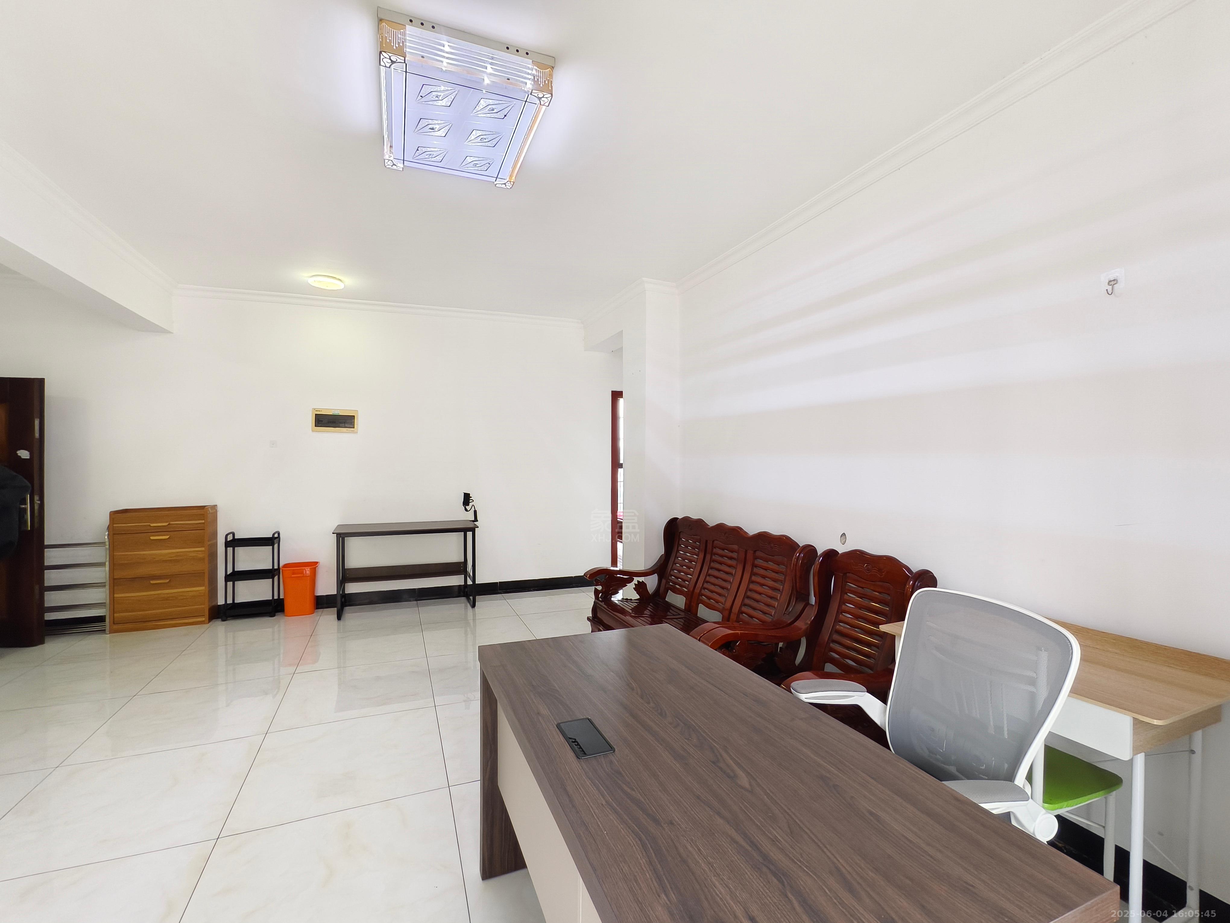 旺城天悦领秀香江 3室2厅1卫 1500.0元/月 旺城天悦领秀香江 3室2厅1卫 1500.0元/月室内图