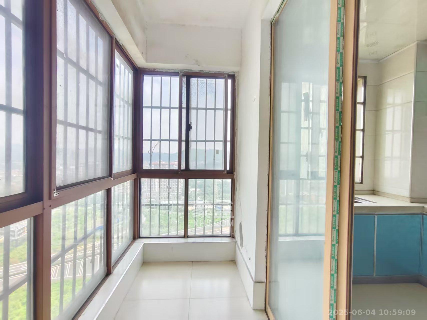 锑都家园 4室2厅2卫 1500.0元/月 锑都家园 4室2厅2卫 1500.0元/月室内图