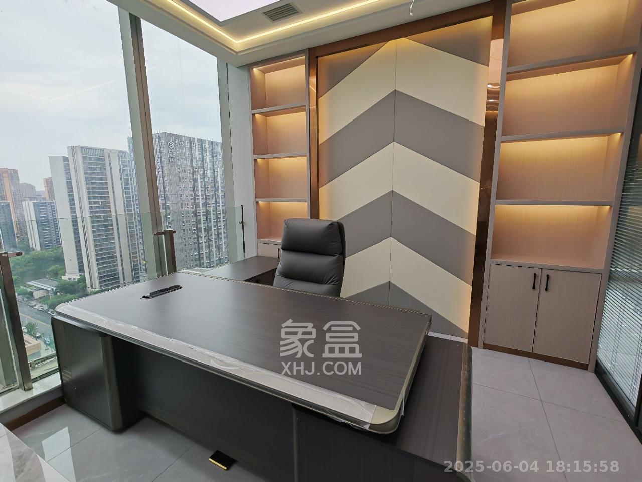 柏宁地王广场   250.0㎡      16800.0元/月室内图