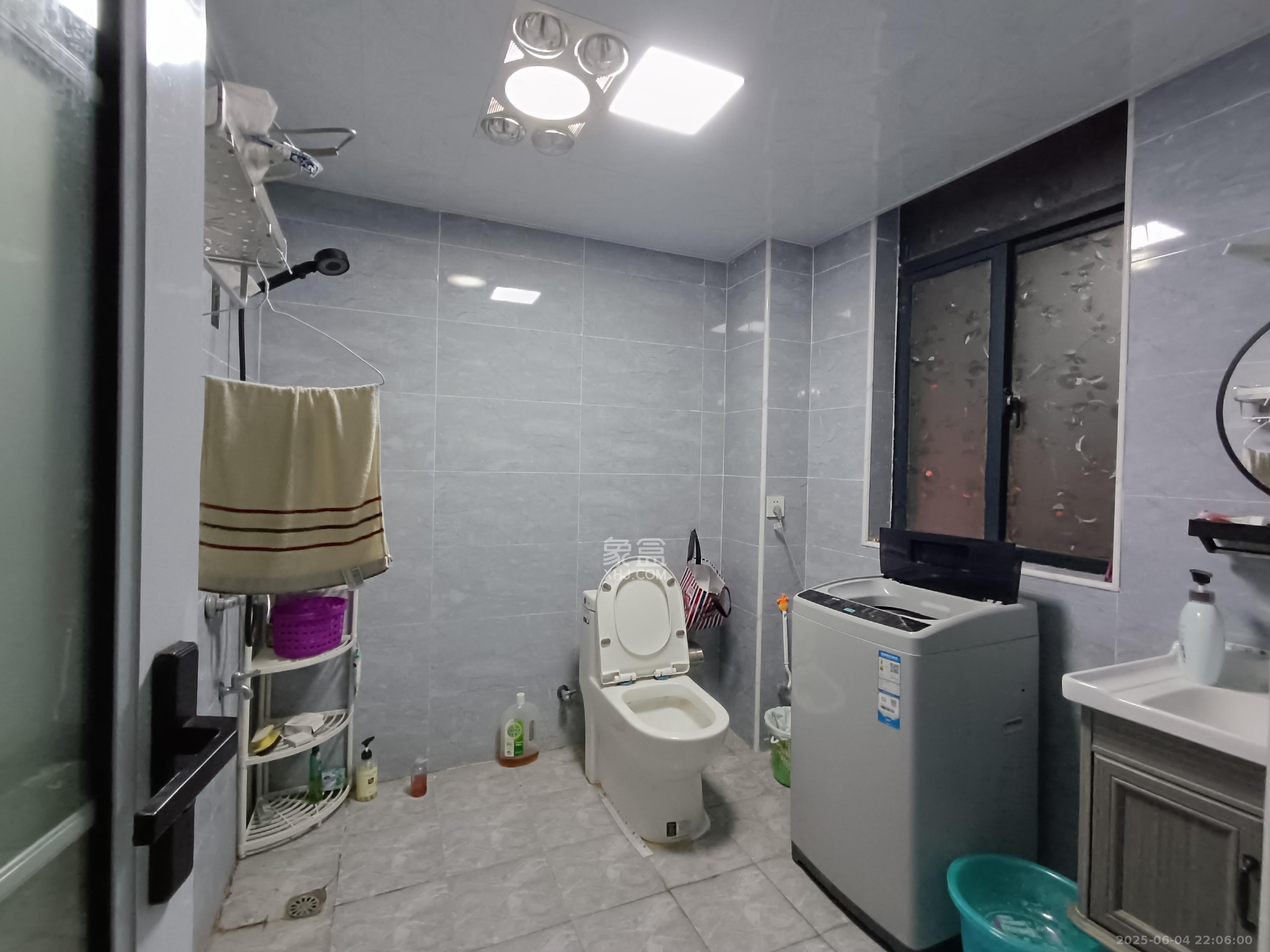 中建麓山和苑  2室2厅1卫   1800.00元/月室内图