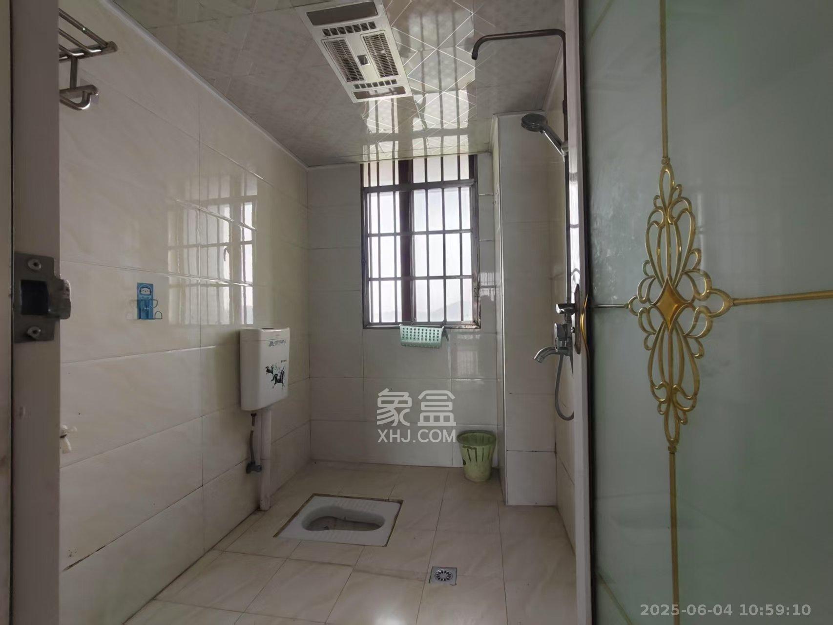 锑都家园 4室2厅2卫 1500.0元/月 锑都家园 4室2厅2卫 1500.0元/月室内图