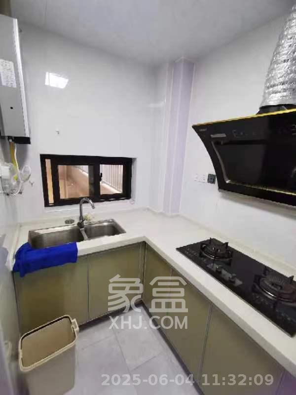 旭辉香樟公馆  3室2厅1卫   2500.00元/月室内图