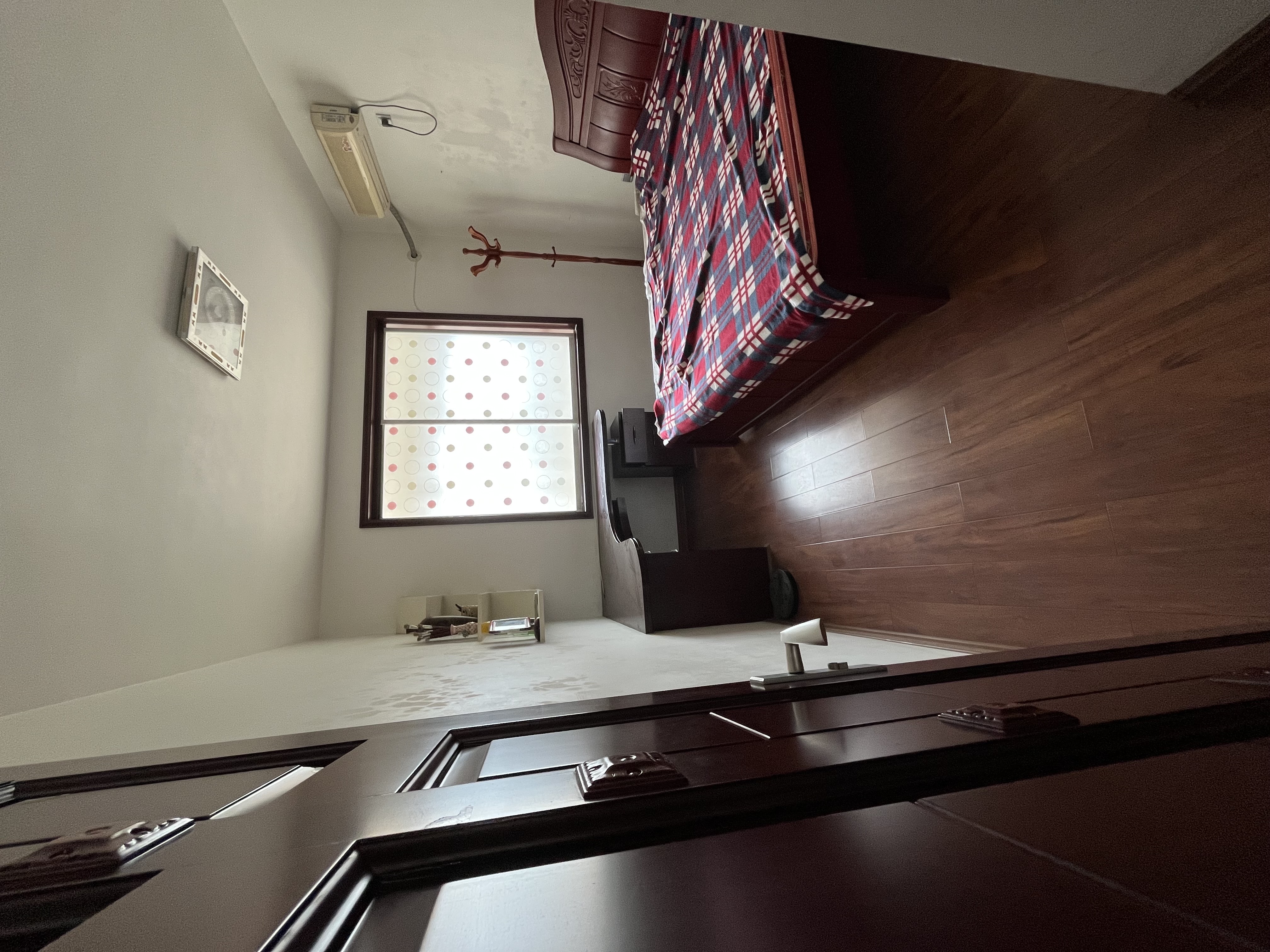 盐业局 1室0厅0卫 1200.0元/月 盐业局 1室0厅0卫 1200.0元/月室内图