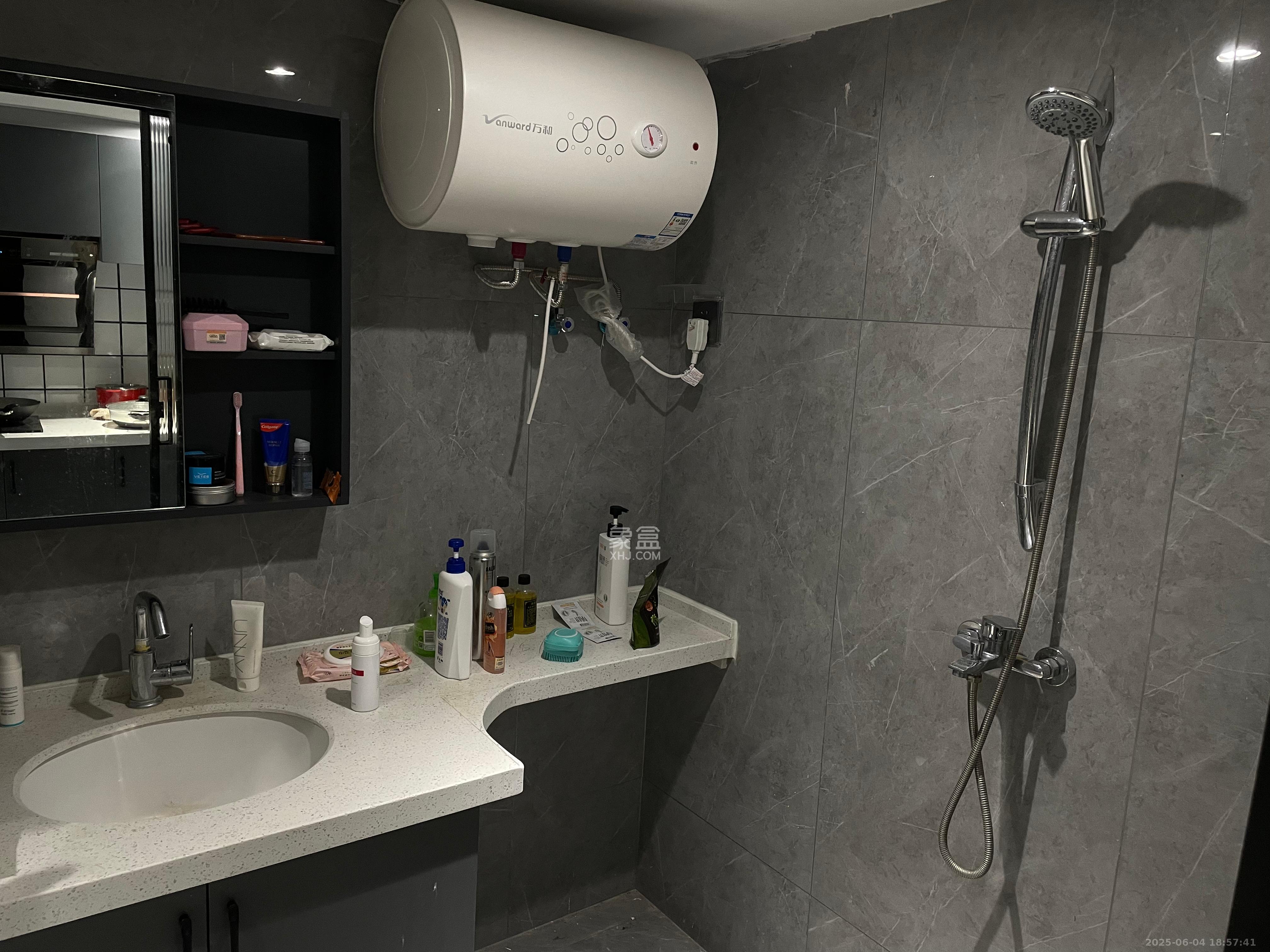 合能枫丹丽舍（柏悦名苑)  1室0厅1卫    1900.0元/月室内图