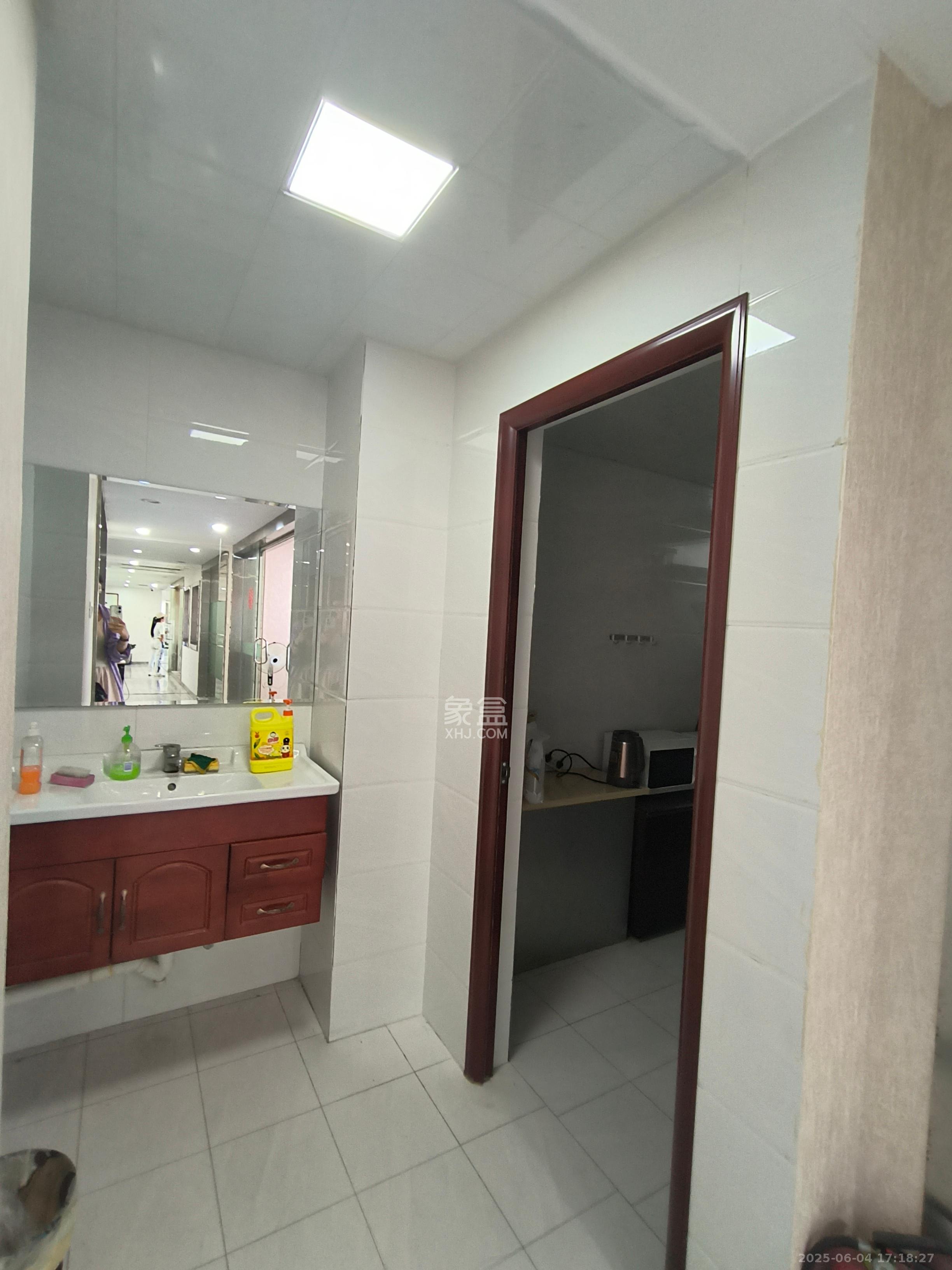 建安新商汇   108.0㎡     4000.00元/月室内图