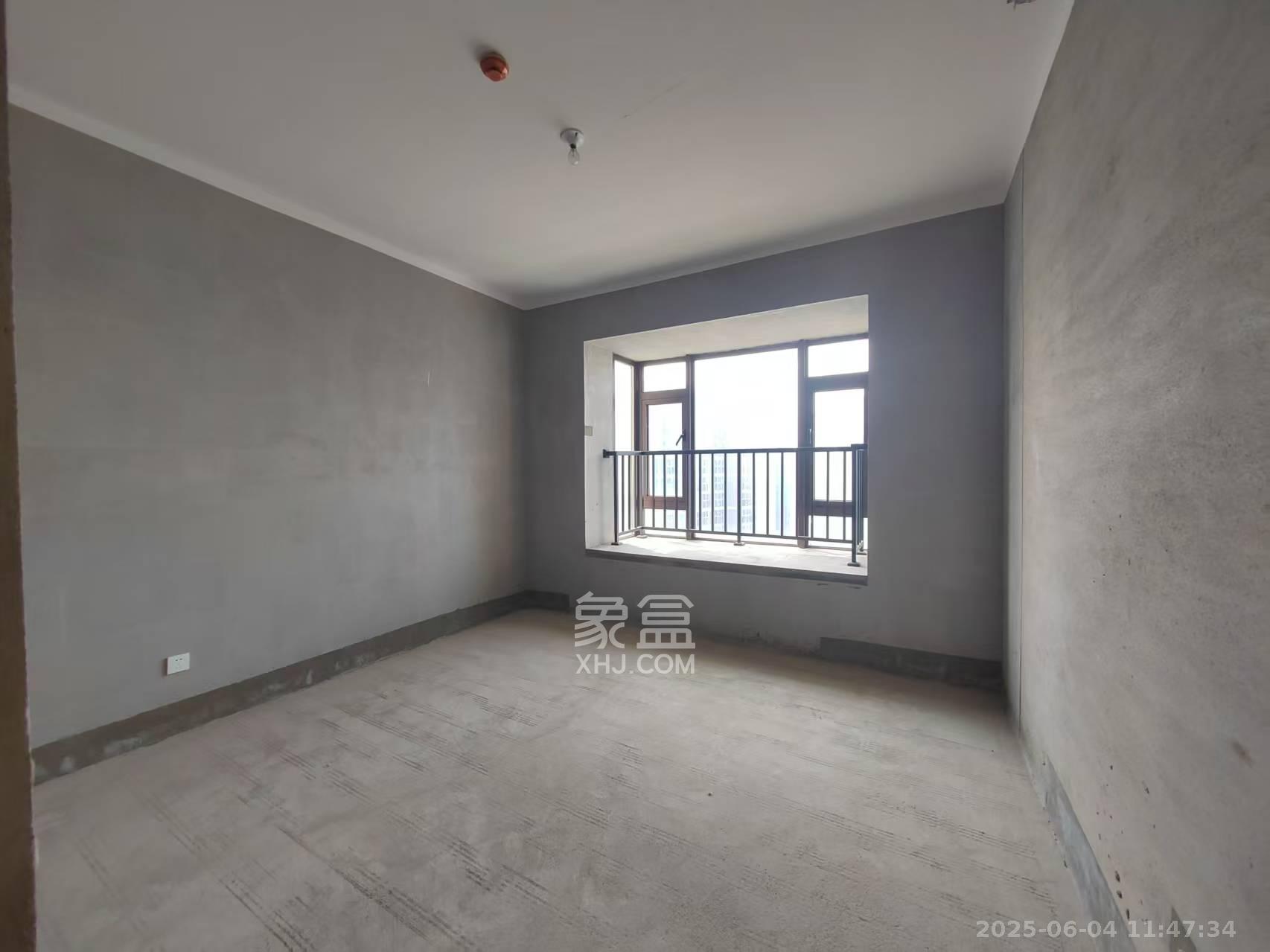 中建江山壹号  4室2厅2卫    8200.0元/月室内图