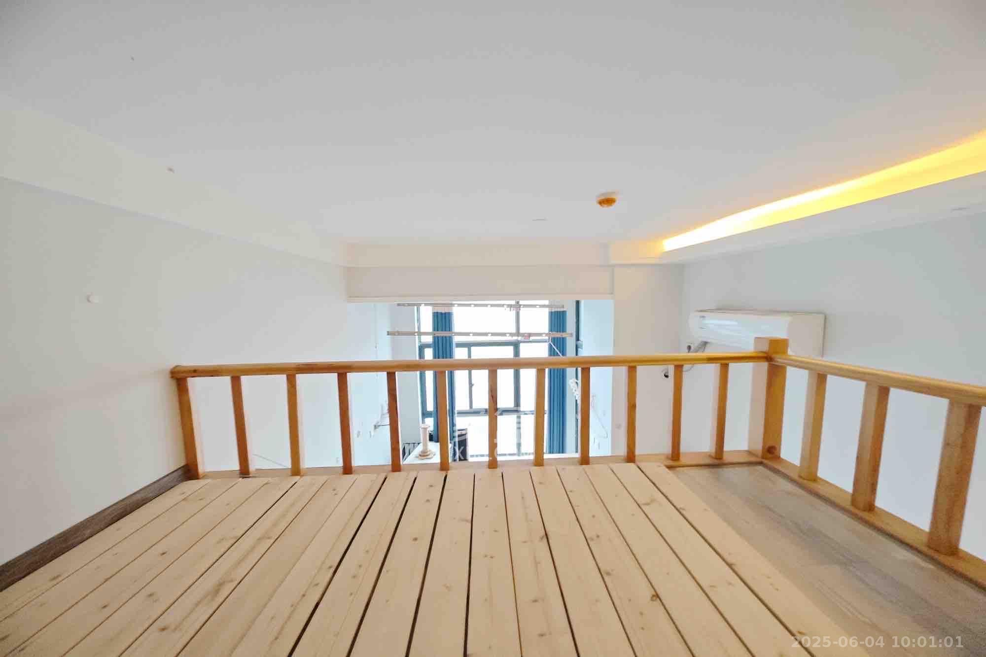 拿铁空间  1室1厅1卫    1600.0元/月 拿铁空间  1室1厅1卫    1600.0元/月室内图