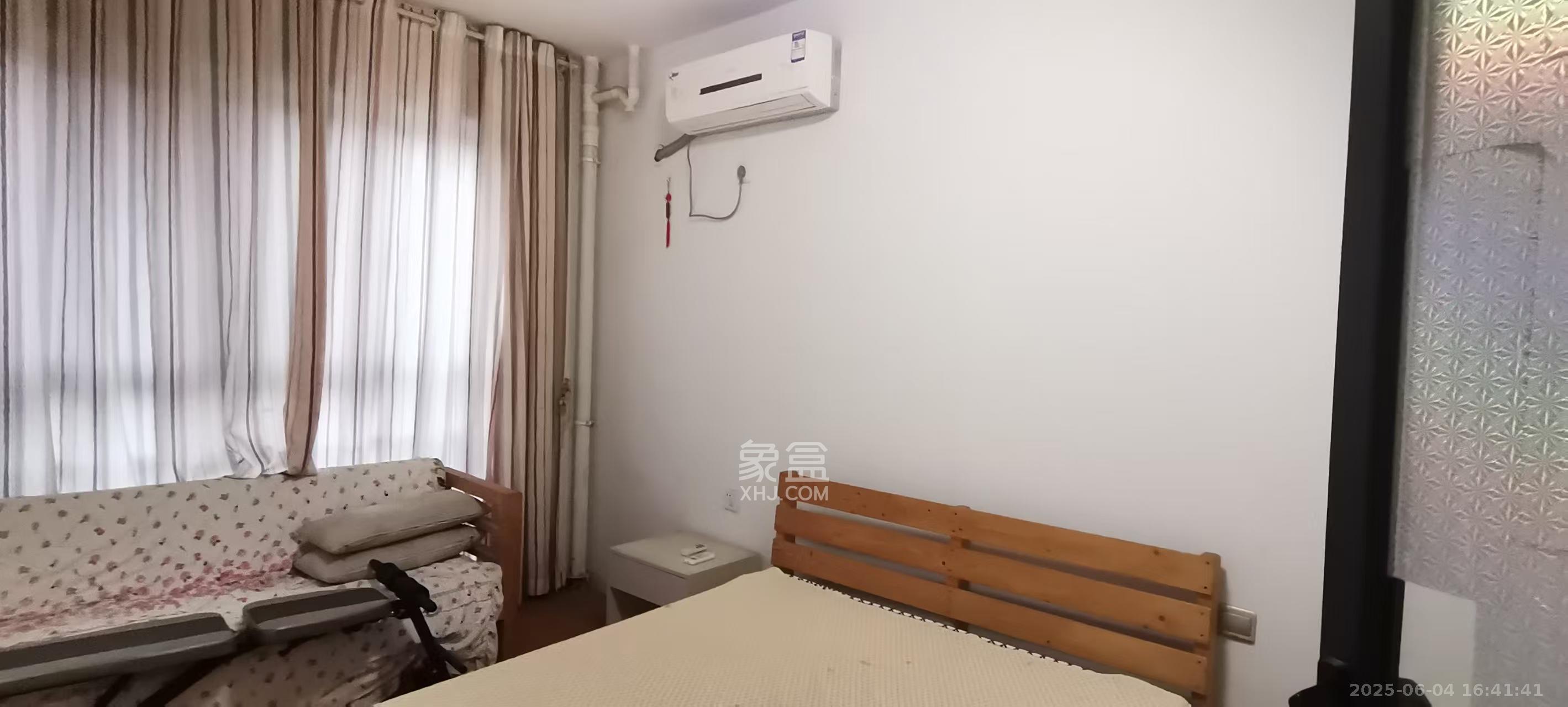 融科东南海  3室1厅1卫    2600.0元/月 融科东南海  3室1厅1卫    2600.0元/月室内图