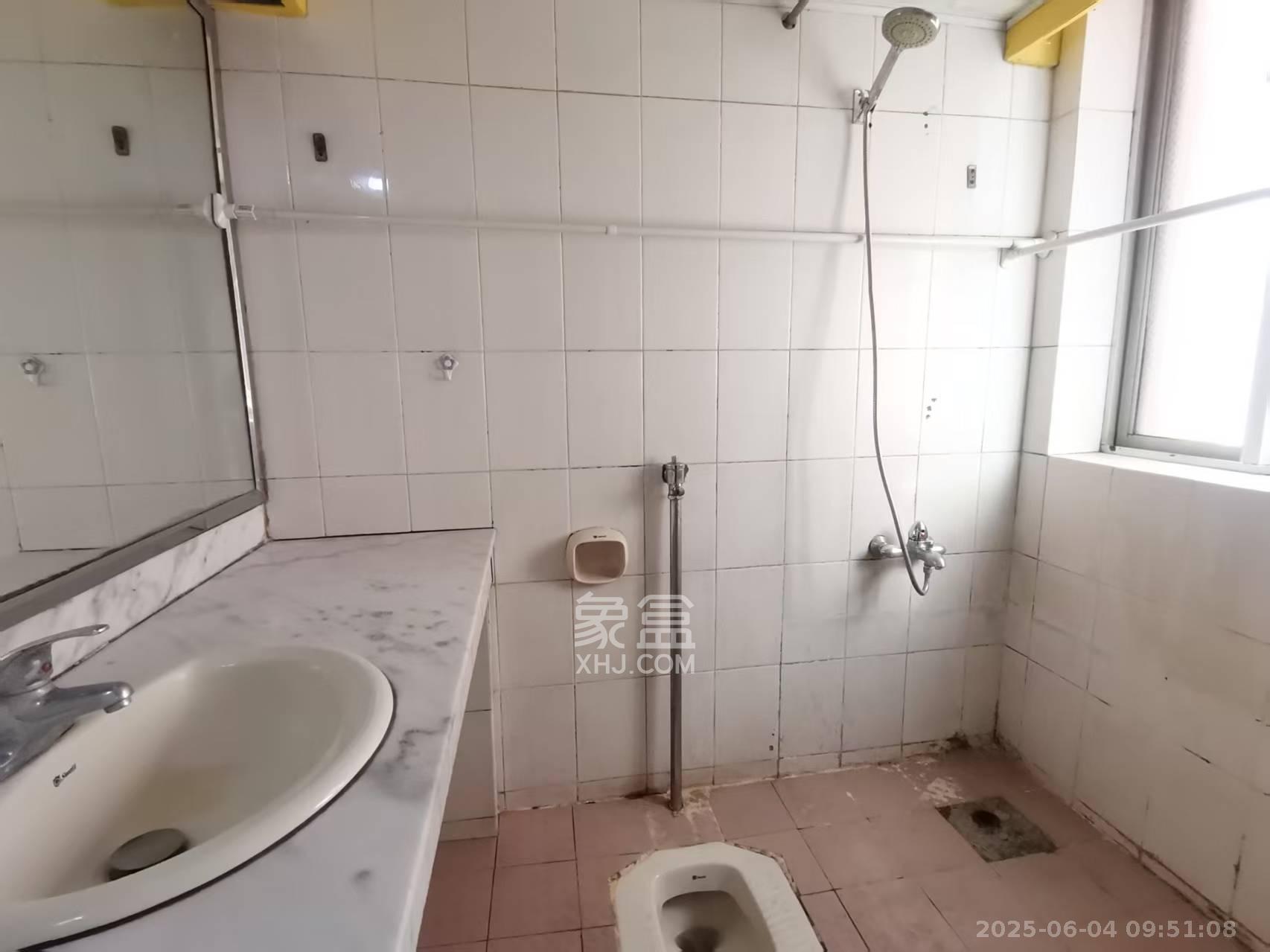 交通厅宿舍 3室2厅1卫 2900.0元/月 交通厅宿舍 3室2厅1卫 2900.0元/月室内图