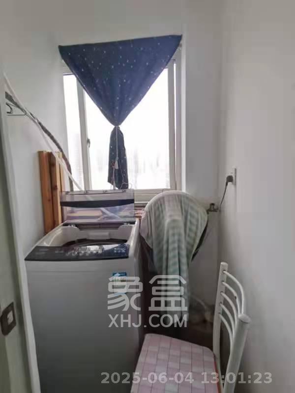 伍家岭生活广场  1室1厅1卫   1300.00元/月室内图