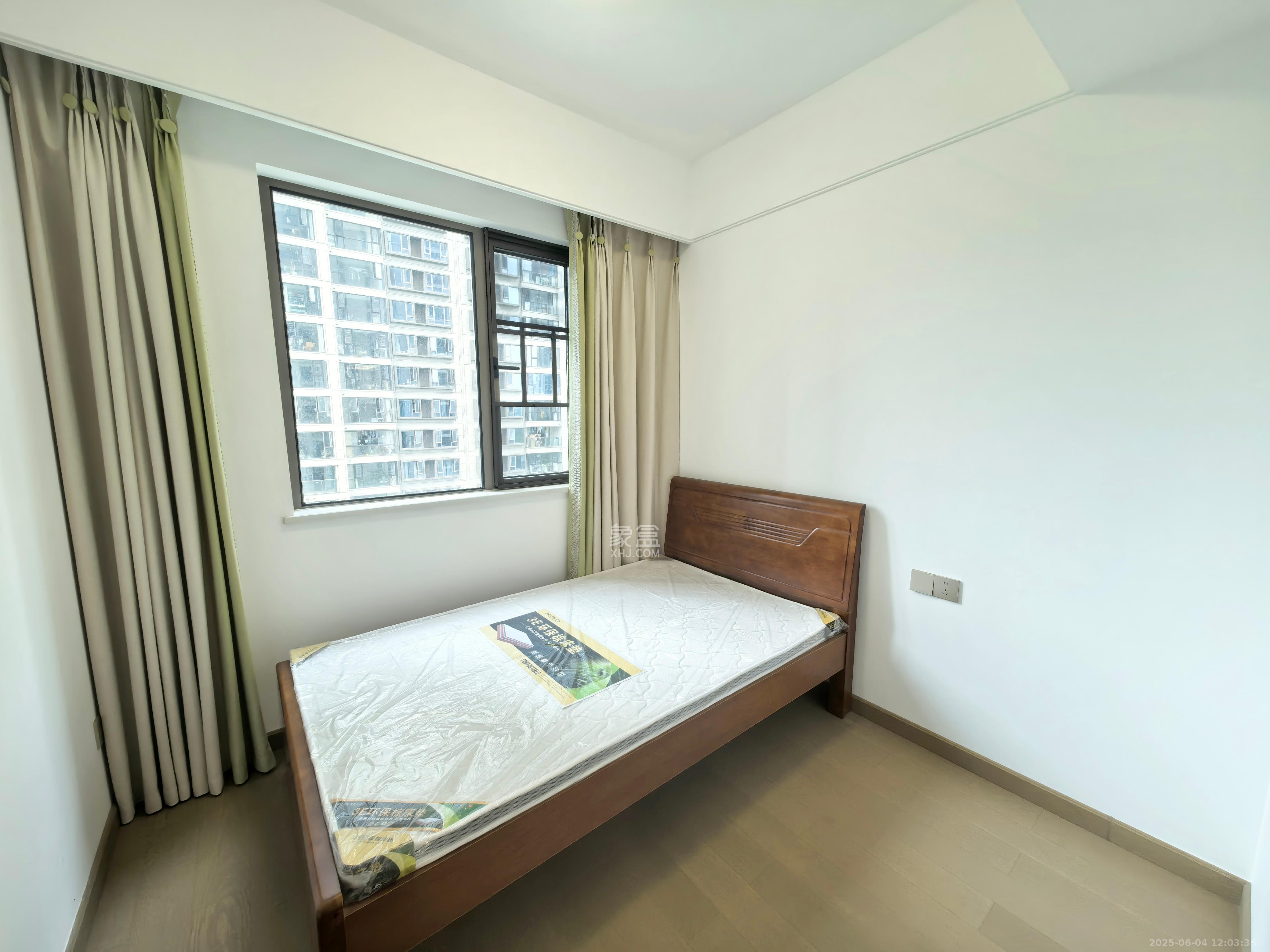 长沙溪山悦  4室2厅2卫   2800.00元/月室内图
