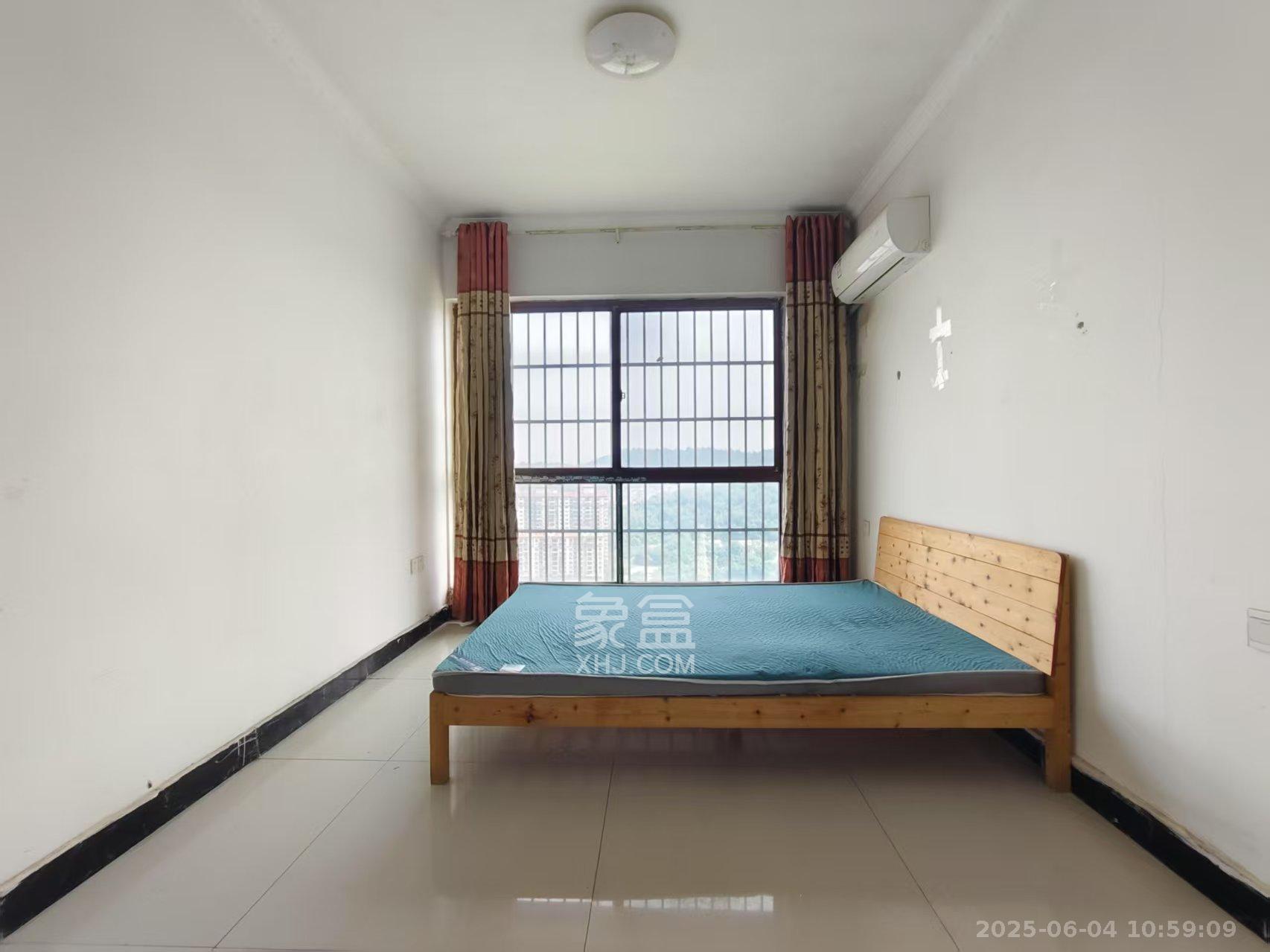 锑都家园 4室2厅2卫 1500.0元/月 锑都家园 4室2厅2卫 1500.0元/月室内图