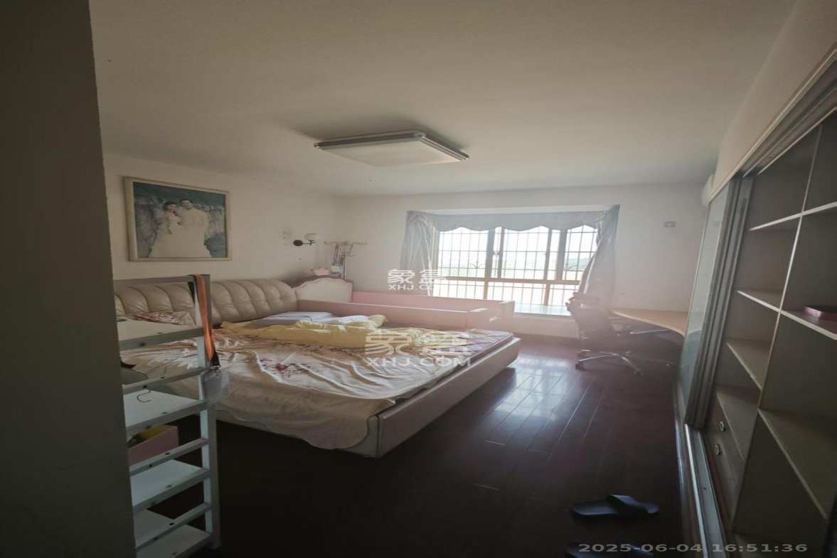 金色比华利  3室2厅2卫    2600.0元/月 金色比华利  3室2厅2卫    2600.0元/月室内图