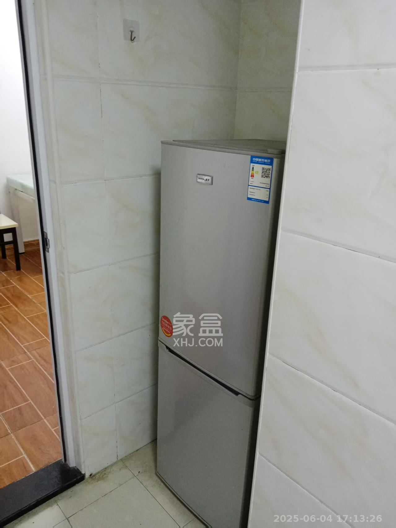 佳兆业云顶梅溪湖（佳兆业梅溪荟）  1室2厅1卫   1700.00元/月室内图