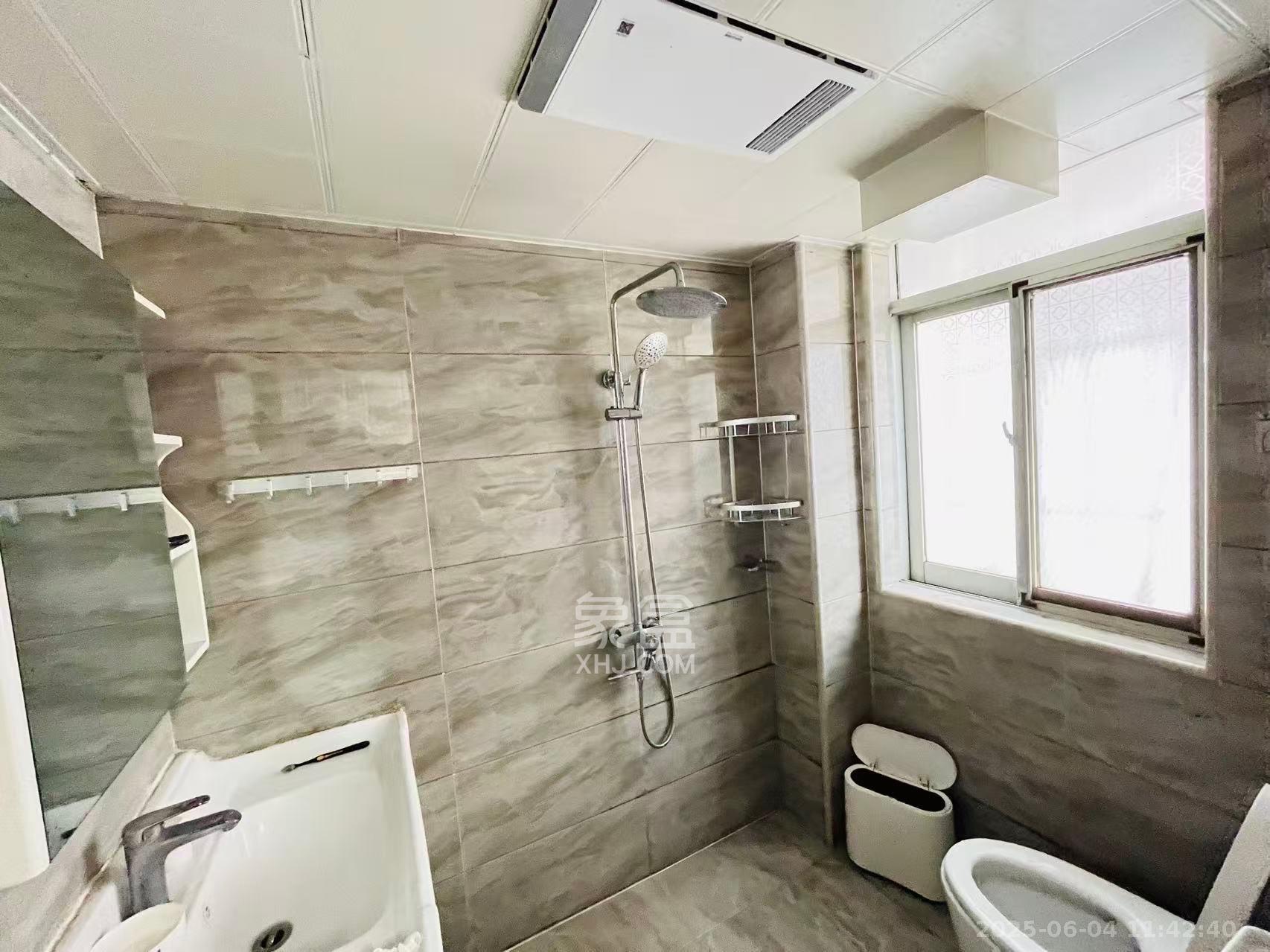 南建公寓  2室2厅1卫   2000.00元/月室内图