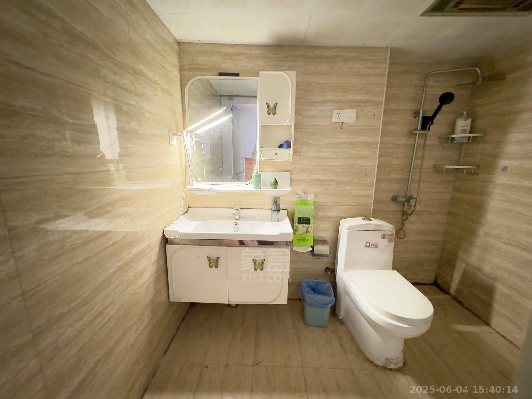 旺城天悦领秀香江 2室2厅2卫 1500.0元/月 旺城天悦领秀香江 2室2厅2卫 1500.0元/月室内图