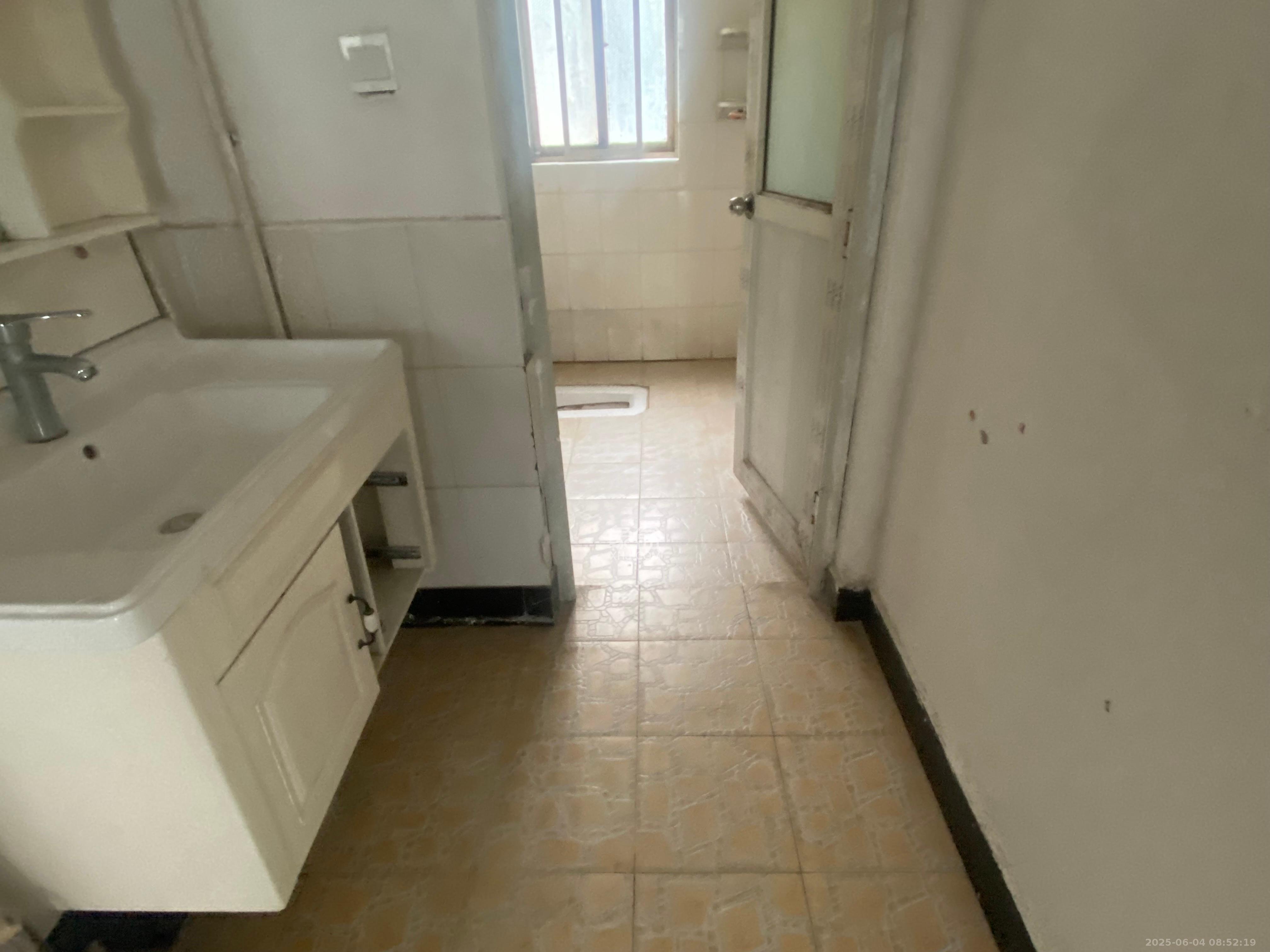 白沙家园(白沙欣苑) 4室2厅1卫 3600.0元/月 白沙家园(白沙欣苑) 4室2厅1卫 3600.0元/月室内图