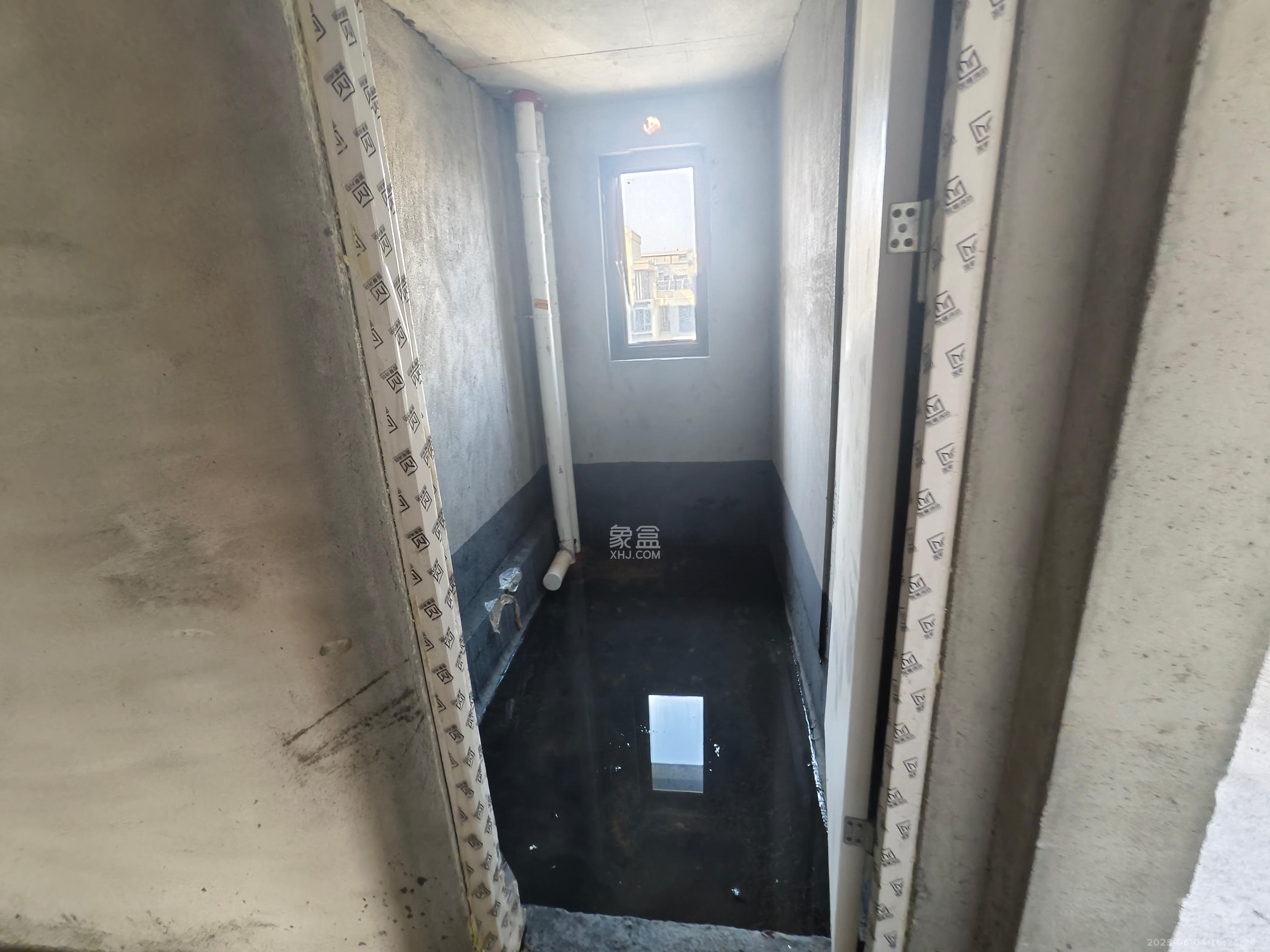 润和星河玥 4室2厅2卫 1400.0元/月 润和星河玥 4室2厅2卫 1400.0元/月室内图