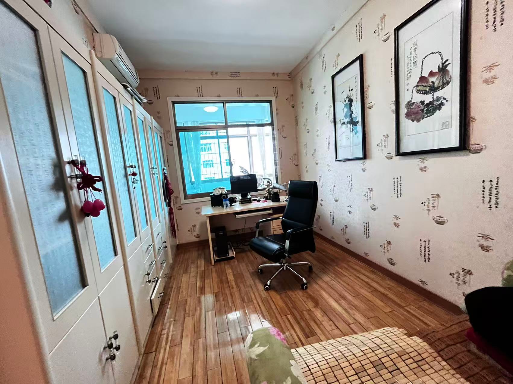 中级人民法院 4室2厅2卫 86.8万 中级人民法院 4室2厅2卫 86.8万室内图