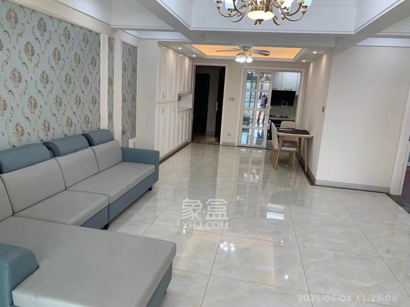 汇金城/嘉华城(二期、三期)  3室2厅2卫    2700.0元/月 汇金城/嘉华城(二期、三期)  3室2厅2卫    2700.0元/月室内图