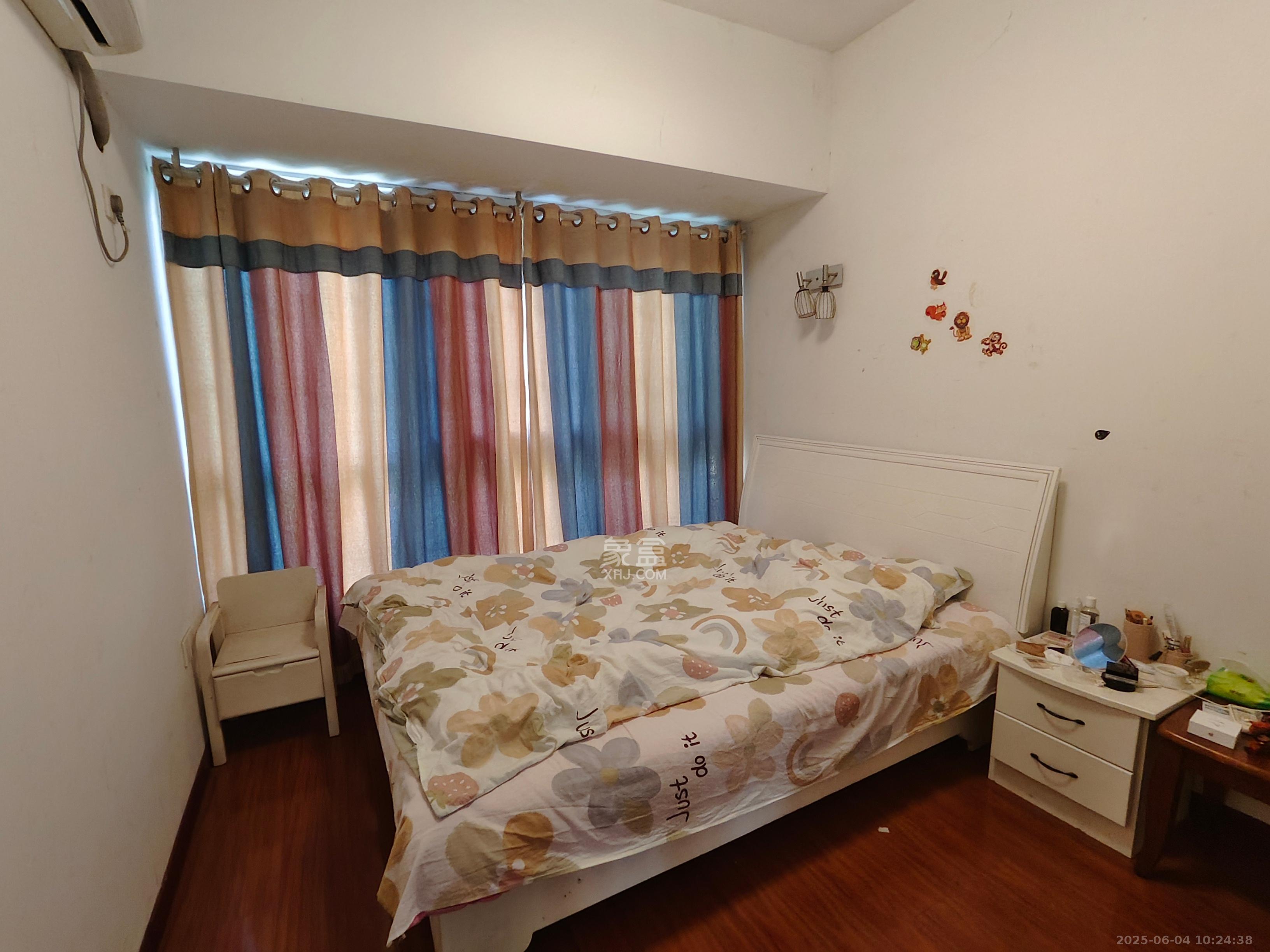 湘府十城(汇财御景湾新寓,汇财国际) 3室2厅1卫 2300.0元/月 湘府十城(汇财御景湾新寓,汇财国际) 3室2厅1卫 2300.0元/月室内图