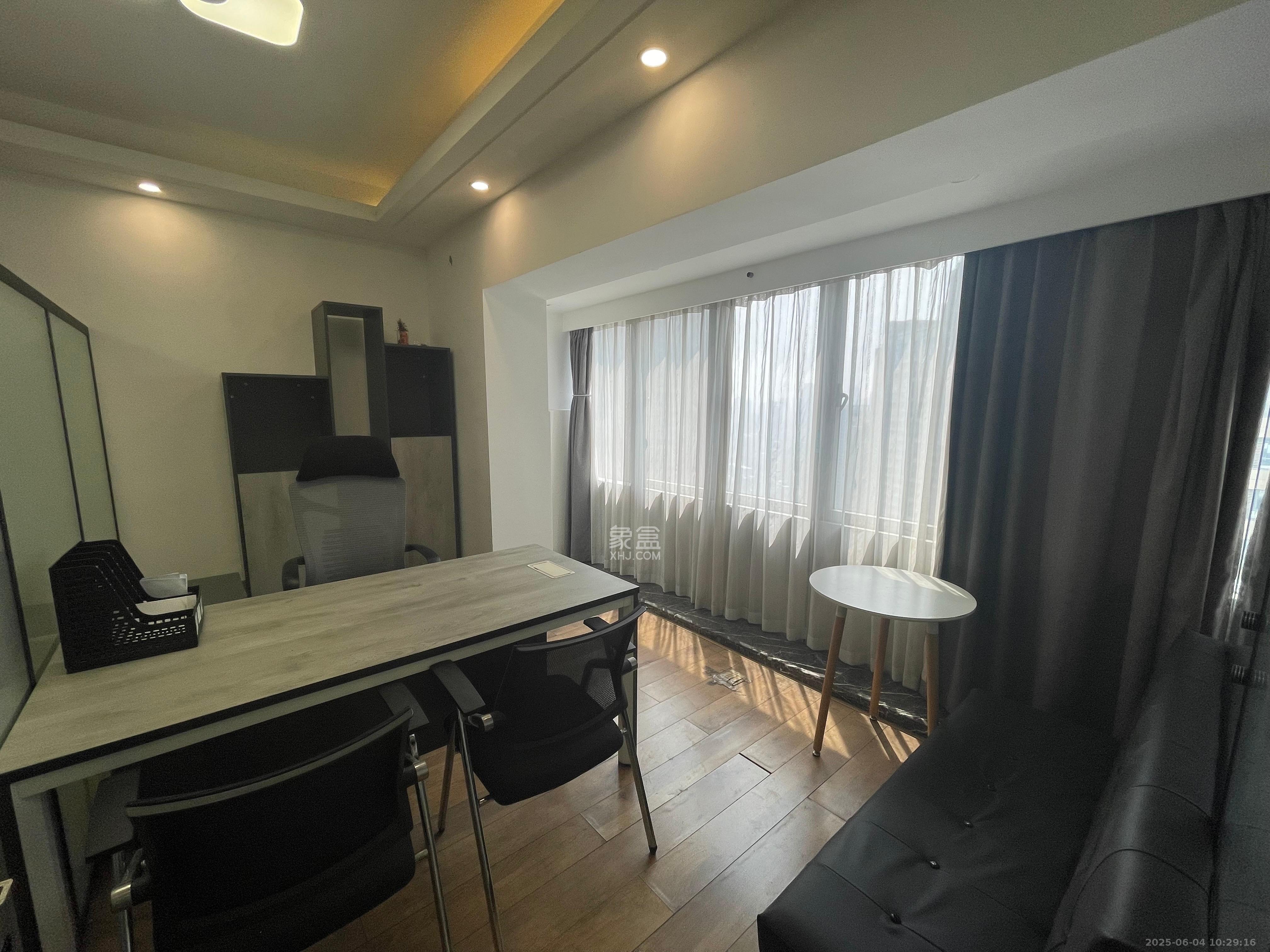 保利国际广场 1室1厅1卫 4500.0元/月 保利国际广场 1室1厅1卫 4500.0元/月室内图