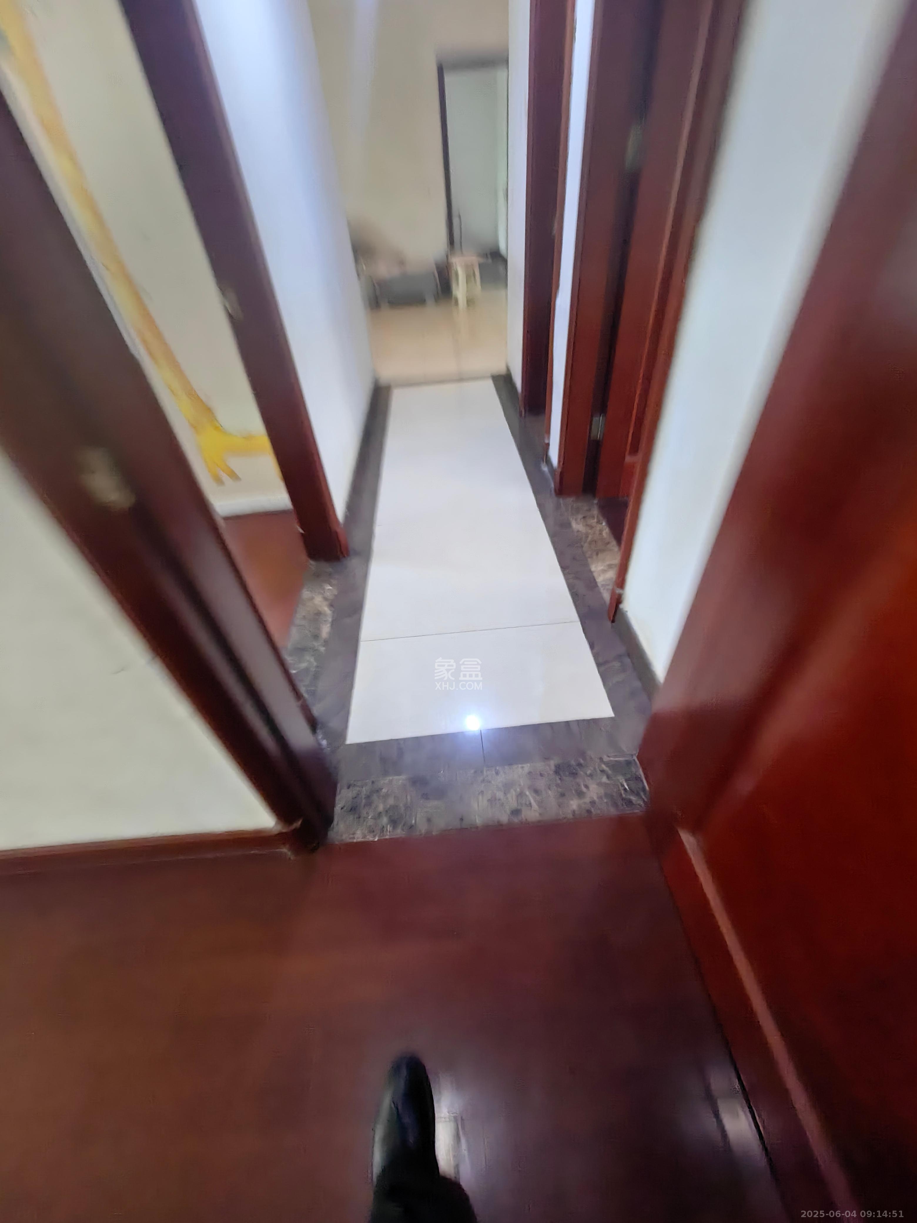 恒大名都 4室2厅2卫 2200.0元/月 恒大名都 4室2厅2卫 2200.0元/月室内图