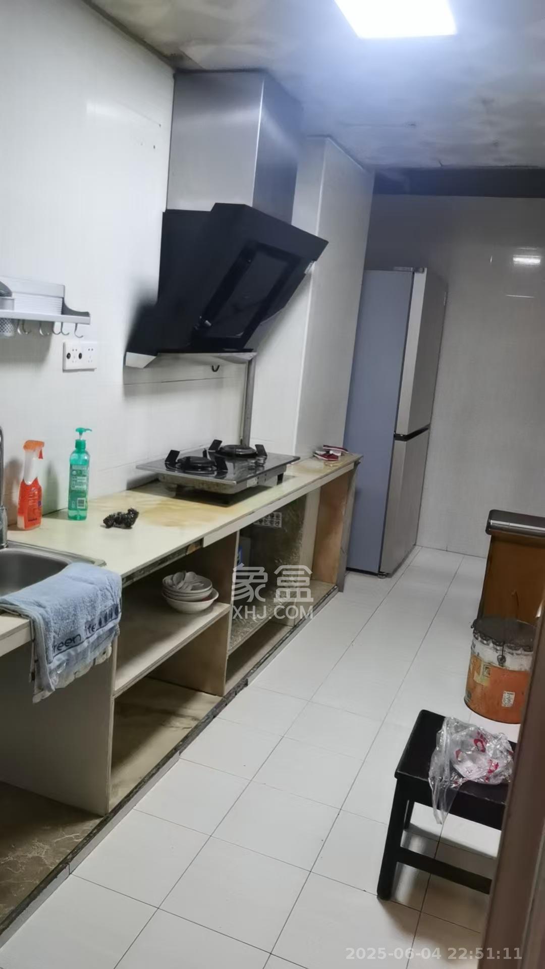 东岸梅园小区  2室2厅1卫   1900.00元/月室内图