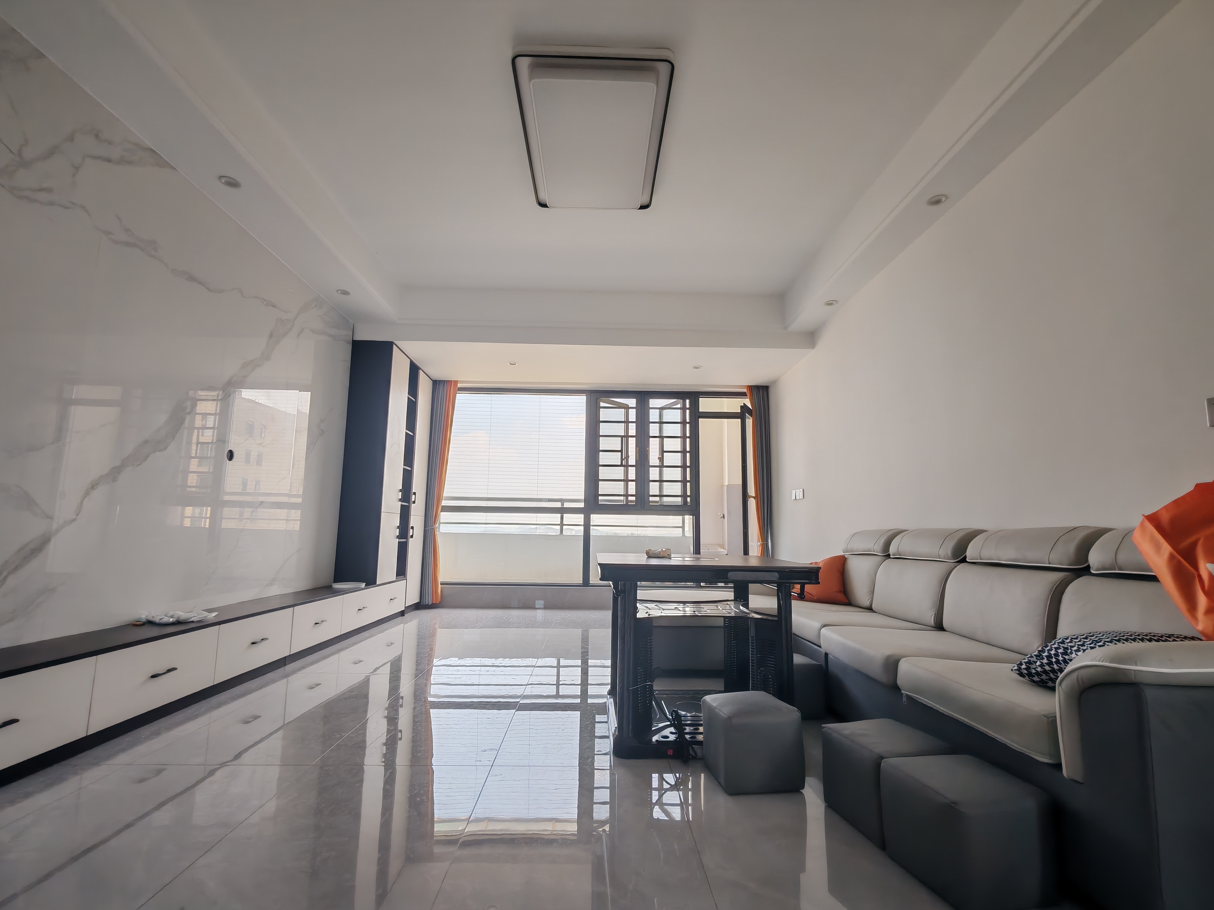 百弘学府城 3室2厅2卫 79.8万 百弘学府城 3室2厅2卫 79.8万客厅