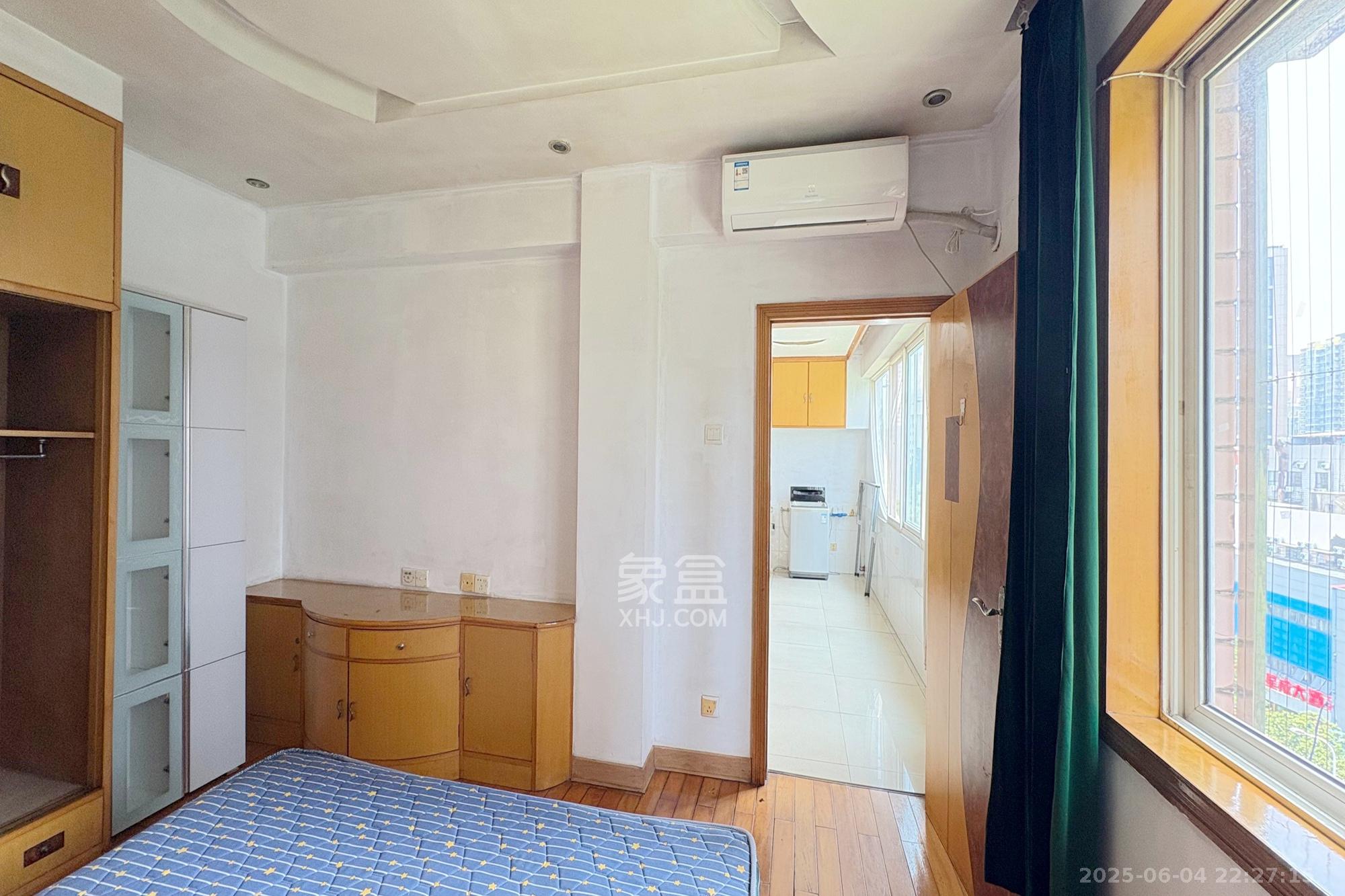 建材设计研究院综合楼（省建筑材料研究设计院宿舍）  2室1厅1卫   69.00万卧室