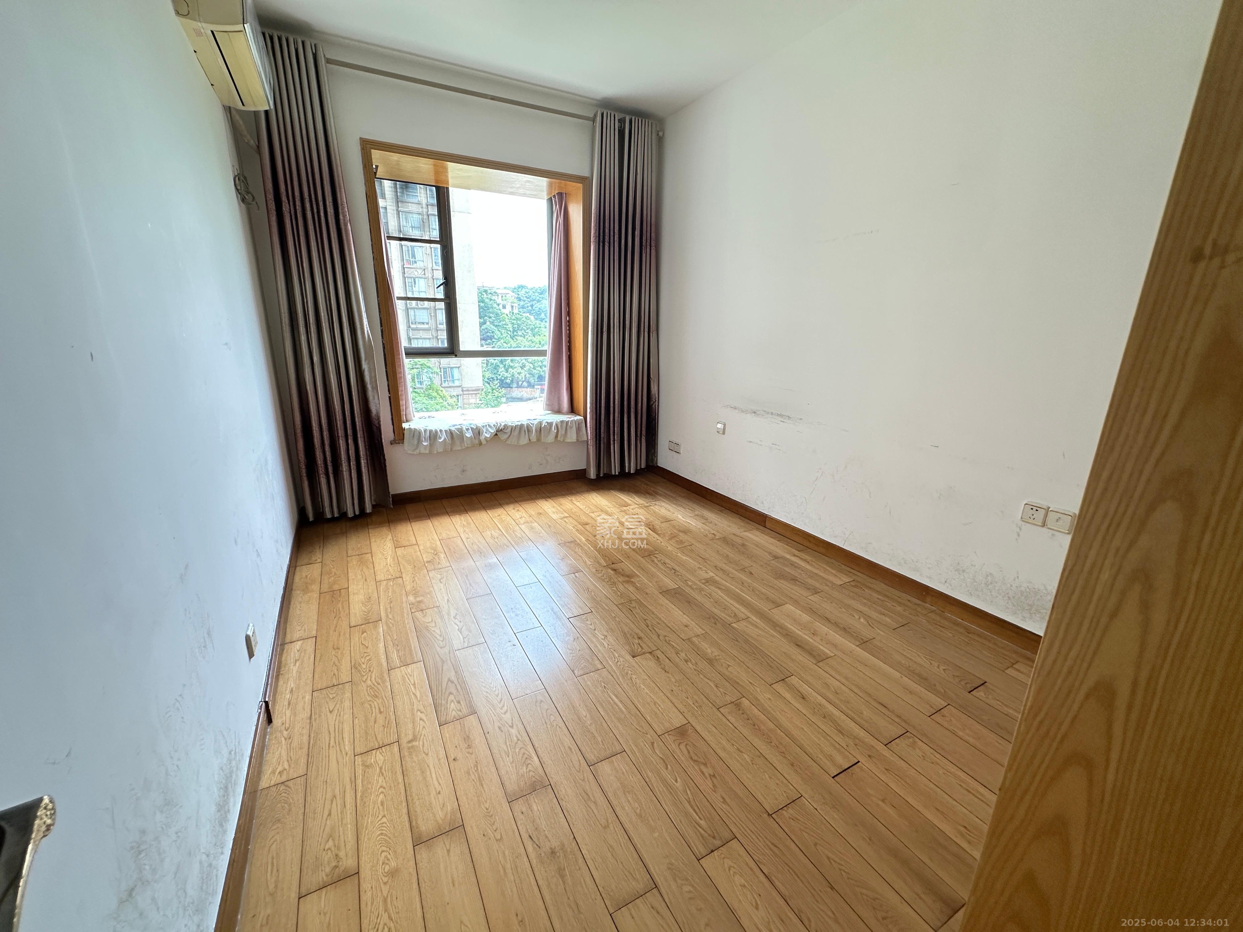 金域南外滩(望江佳园) 3室2厅2卫 3600.0元/月 金域南外滩(望江佳园) 3室2厅2卫 3600.0元/月室内图