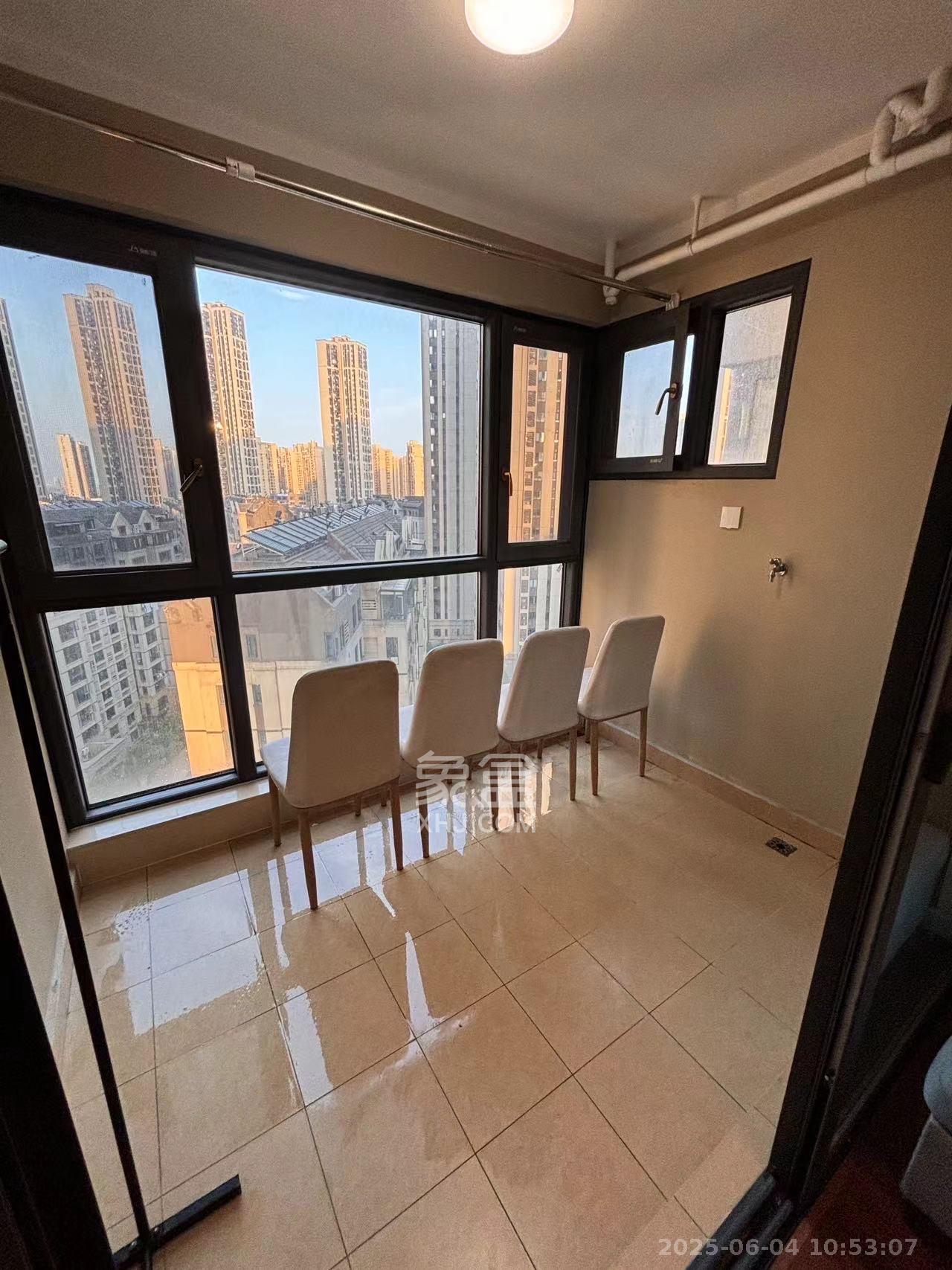 万科魅力之城观澜里 3室1厅1卫 2300.0元/月 万科魅力之城观澜里 3室1厅1卫 2300.0元/月室内图