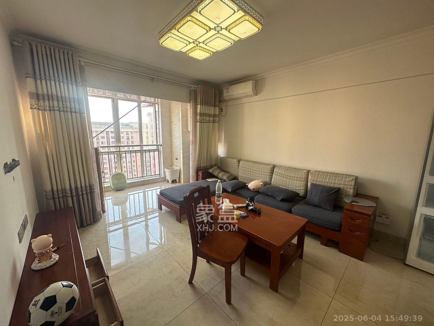 丽发新城 2室2厅1卫 1800.0元/月 丽发新城 2室2厅1卫 1800.0元/月室内图