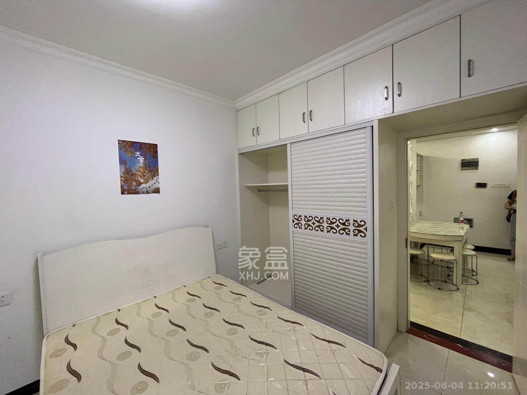 怡海星城 2室2厅1卫 2000.0元/月 怡海星城 2室2厅1卫 2000.0元/月室内图