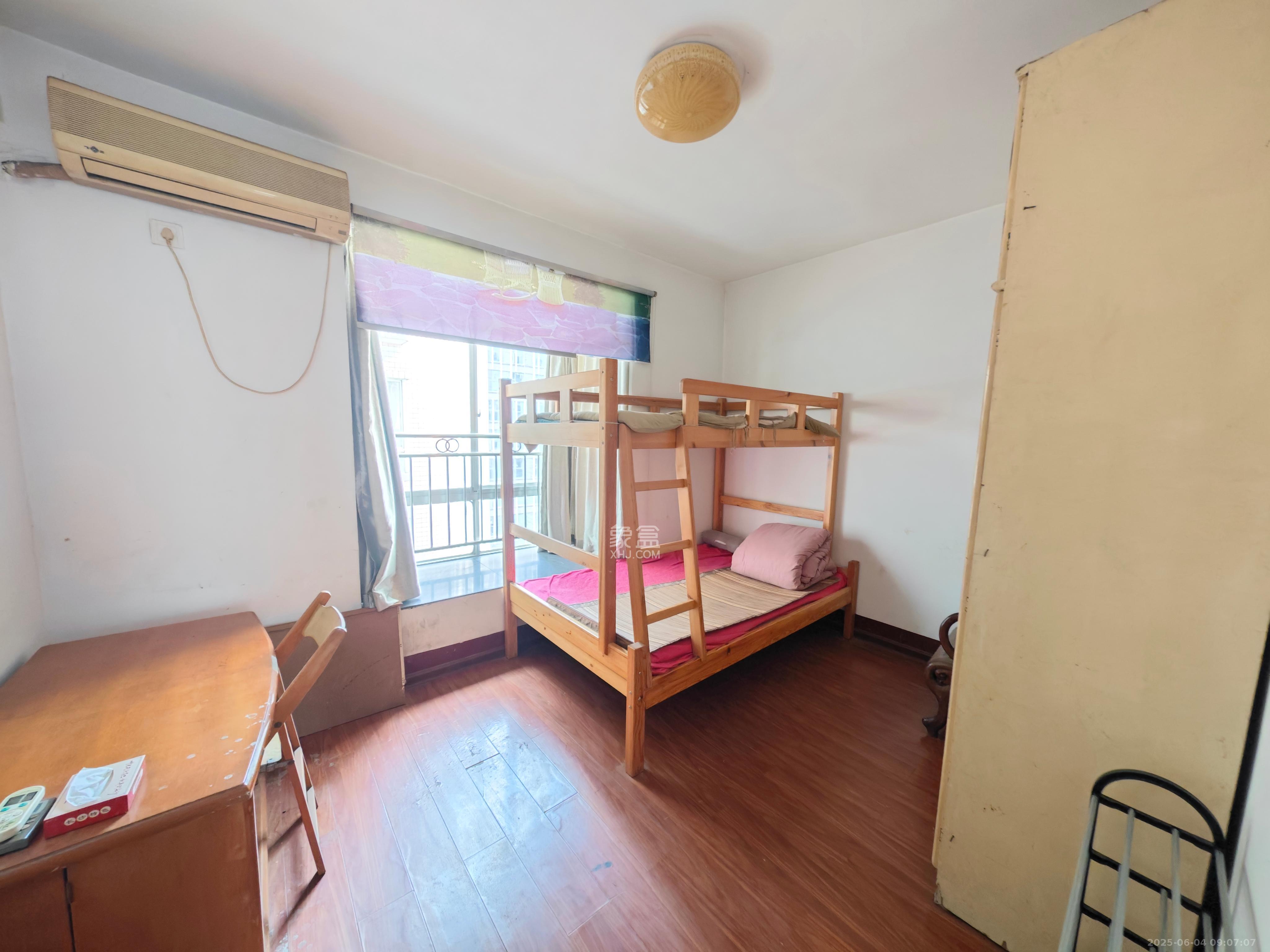 省气象局宿舍 3室2厅1卫 2500.0元/月 省气象局宿舍 3室2厅1卫 2500.0元/月室内图