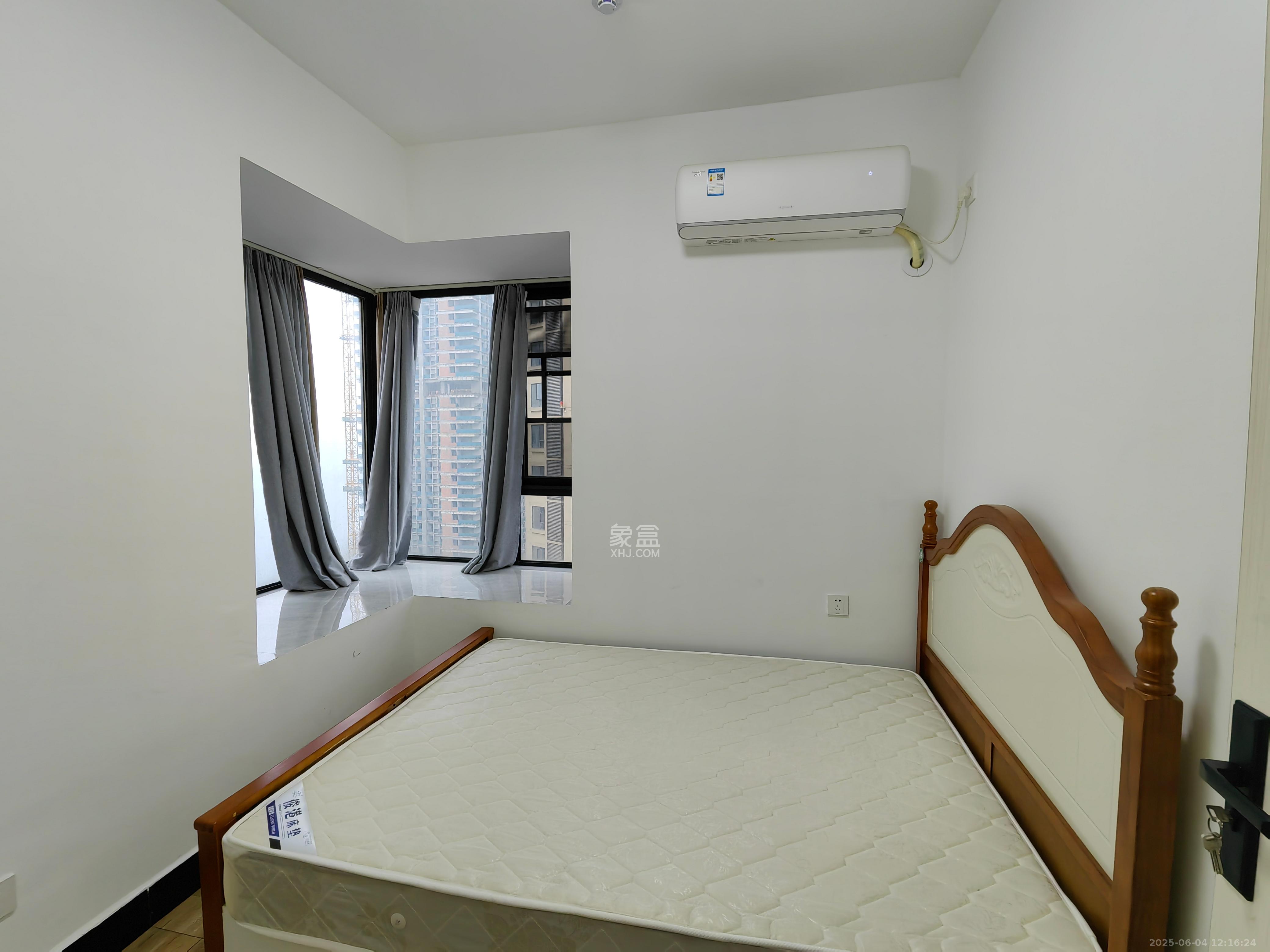 中建梅溪湖中心  3室2厅1卫   3100.00元/月室内图