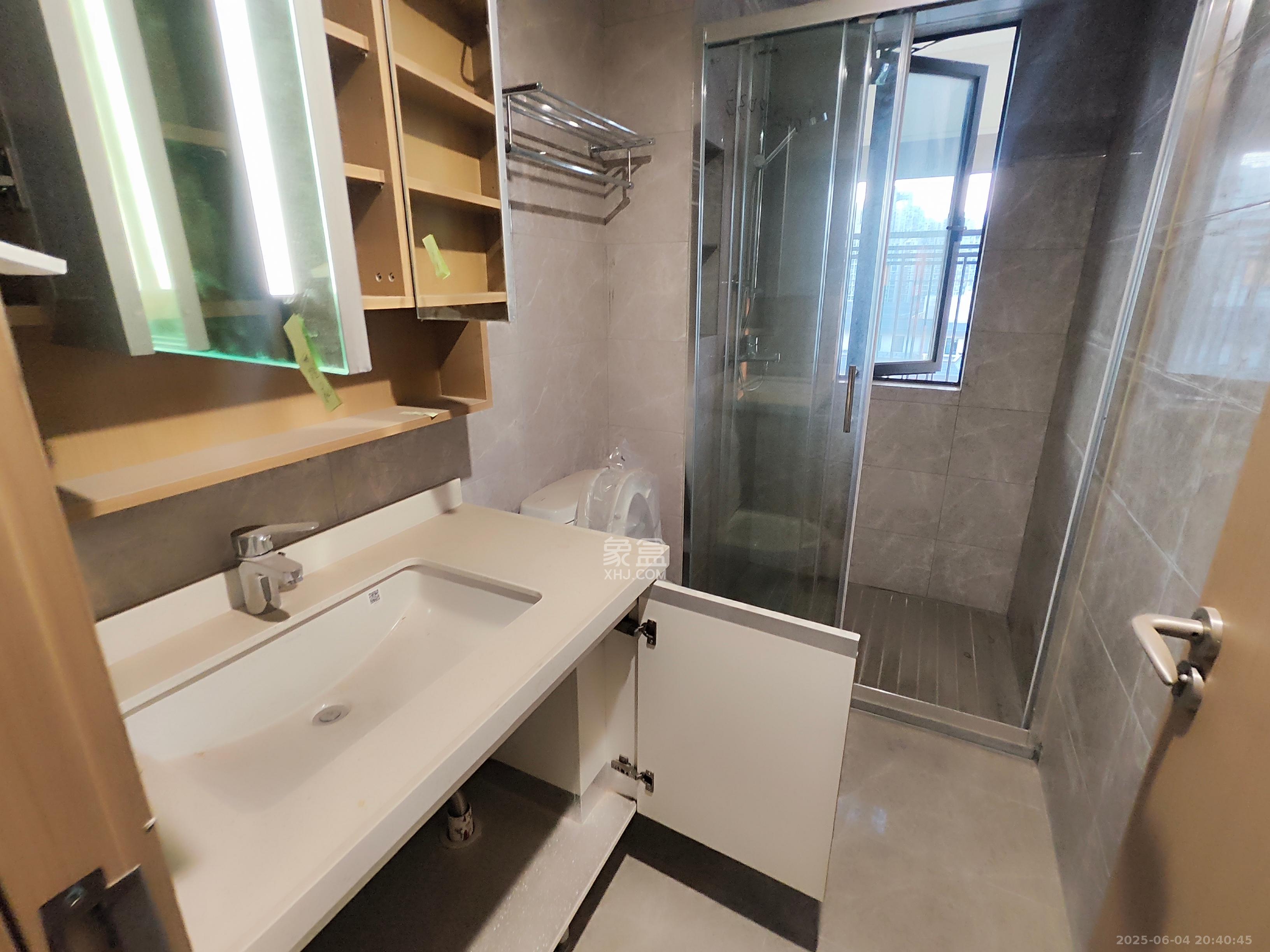 旭辉雨花郡  3室2厅2卫   3600.00元/月室内图