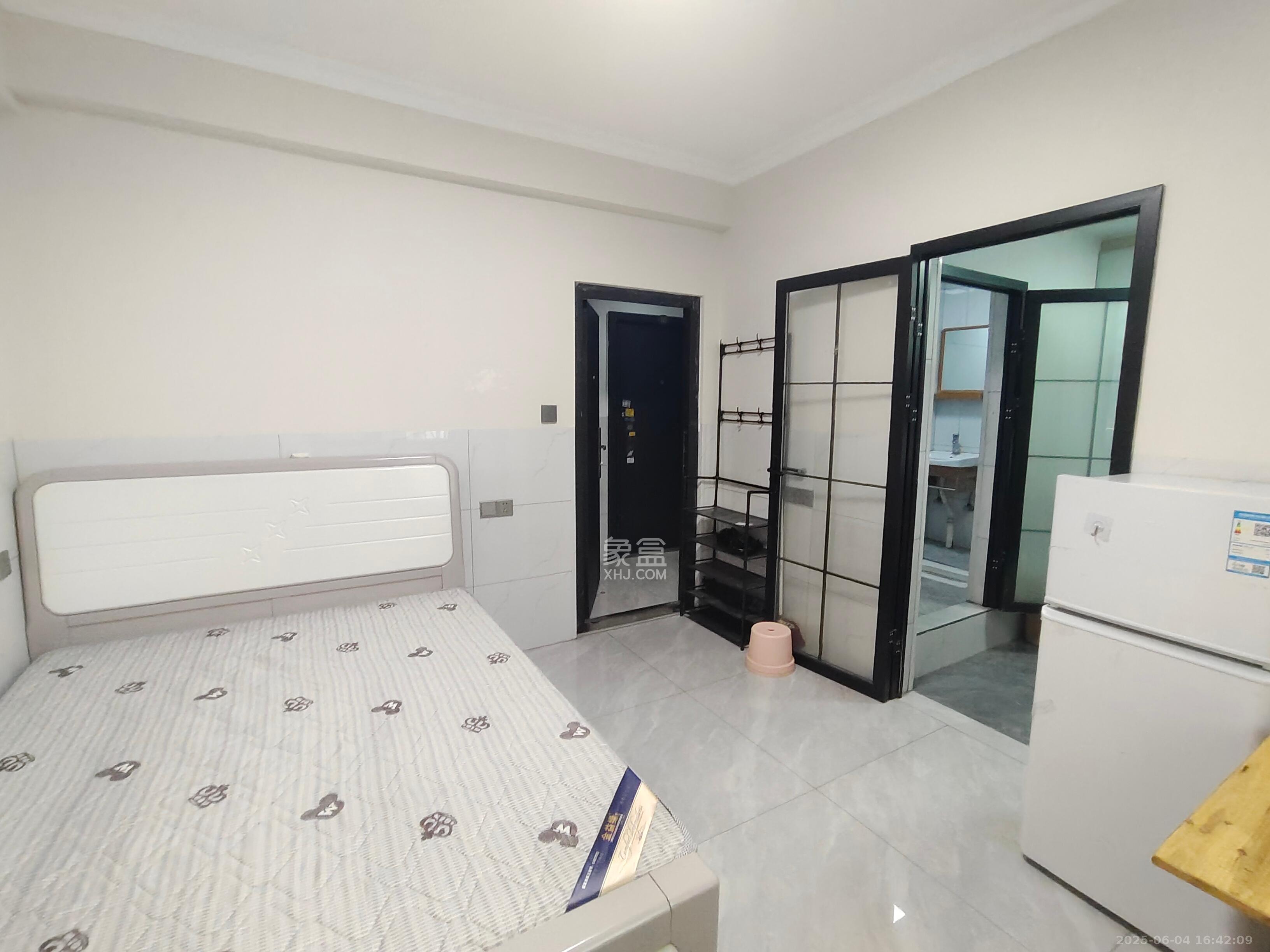 真人桥家园一期  2室1厅1卫    1200.0元/月 真人桥家园一期  2室1厅1卫    1200.0元/月室内图