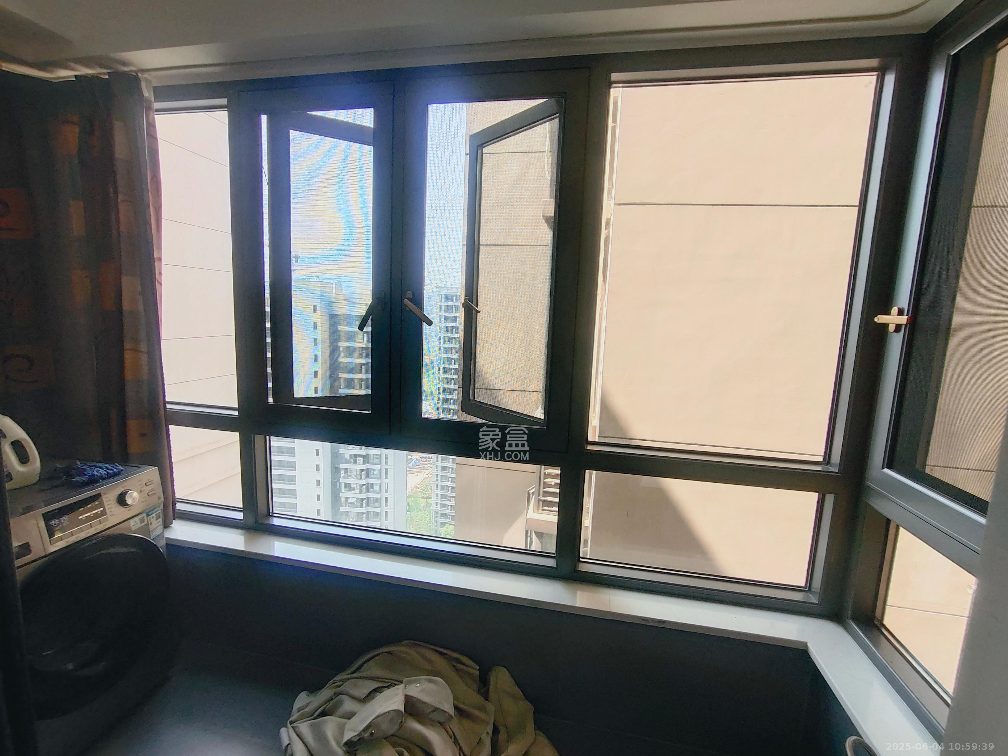 新新花园 3室2厅2卫 2800.0元/月 新新花园 3室2厅2卫 2800.0元/月室内图