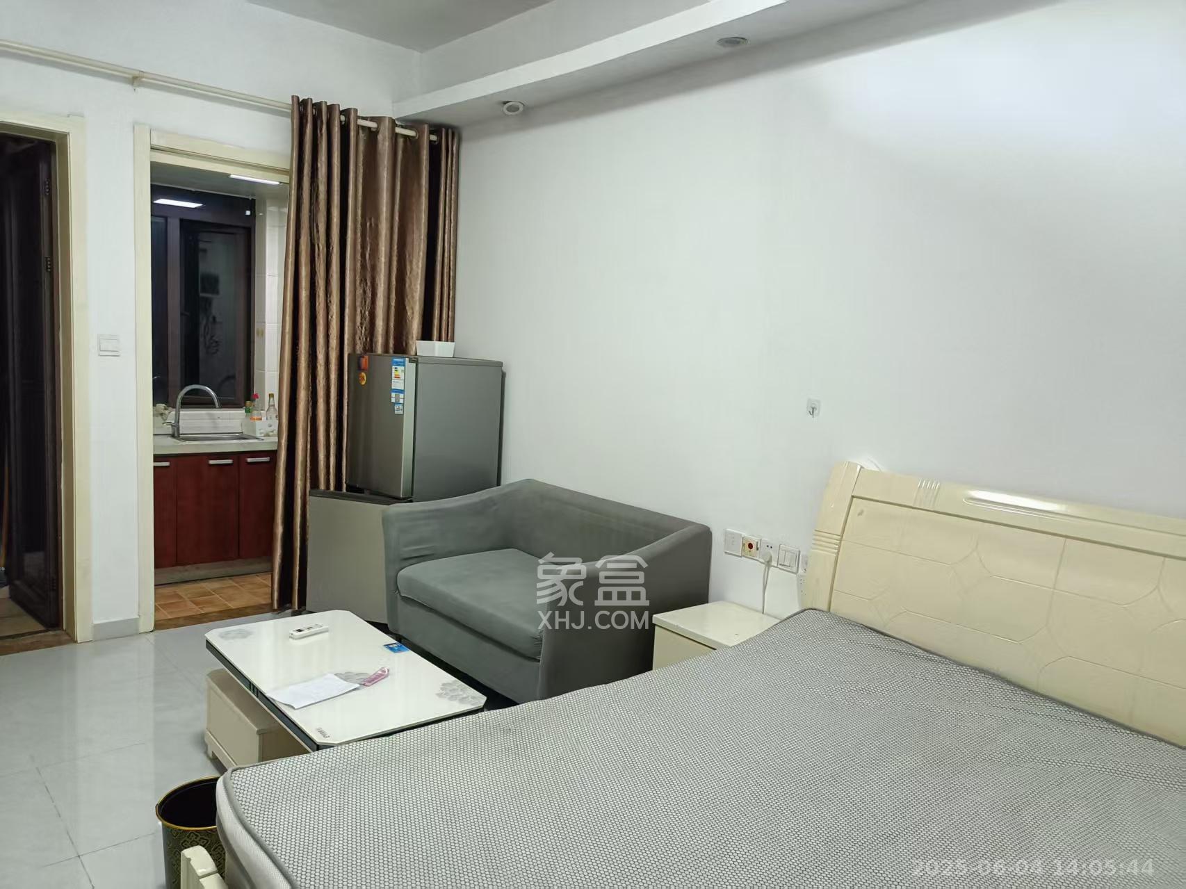 水岸世景  1室1厅1卫   1150.00元/月室内图