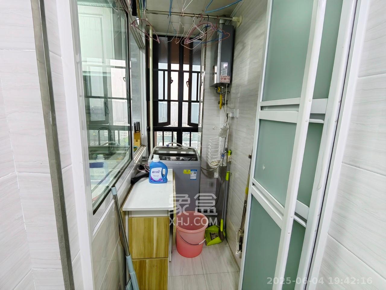 荣悦台 1室1厅1卫 2000.0元/月 荣悦台 1室1厅1卫 2000.0元/月室内图