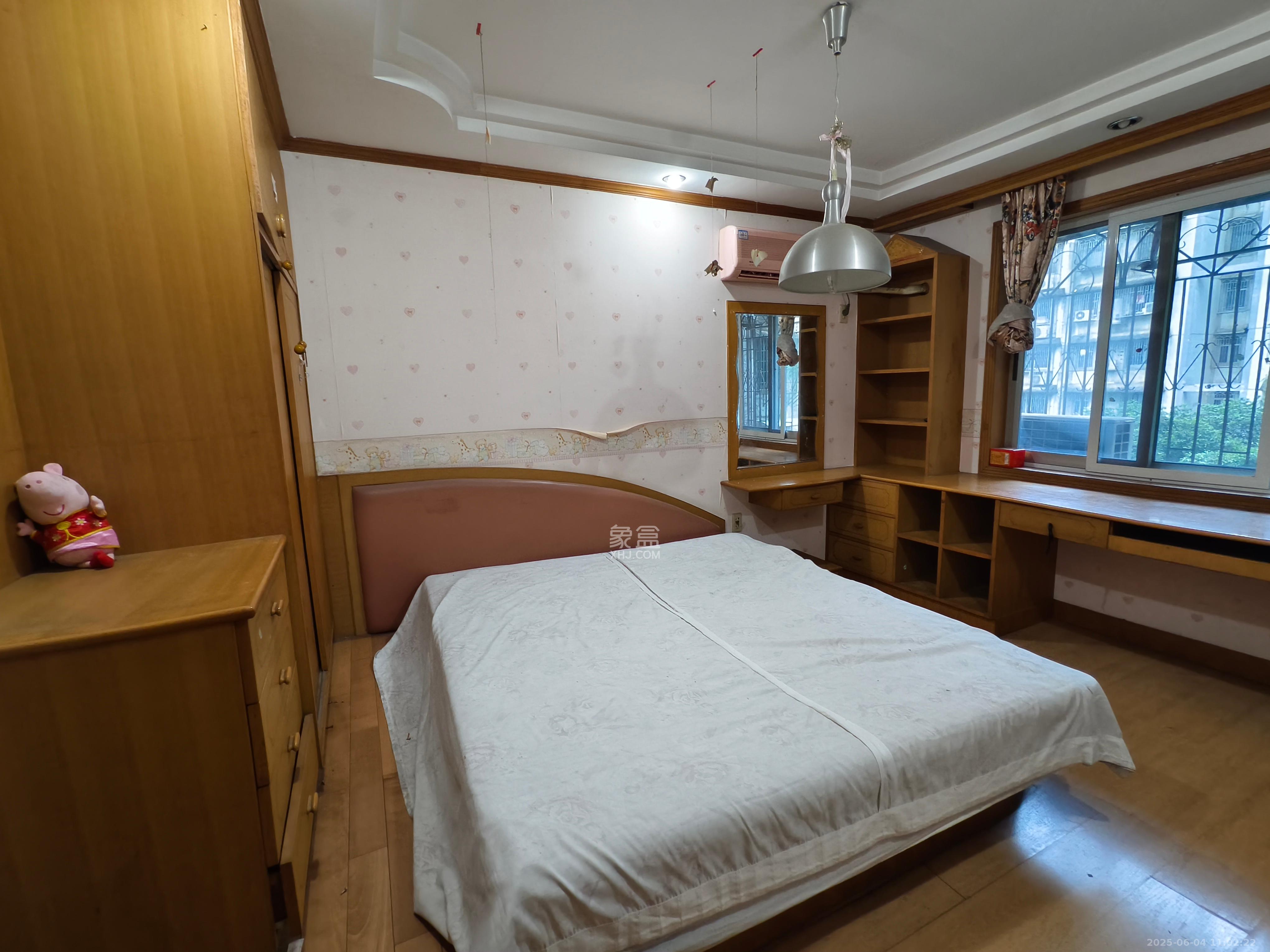 鸿园小区 5室2厅1卫 3200.0元/月 鸿园小区 5室2厅1卫 3200.0元/月室内图