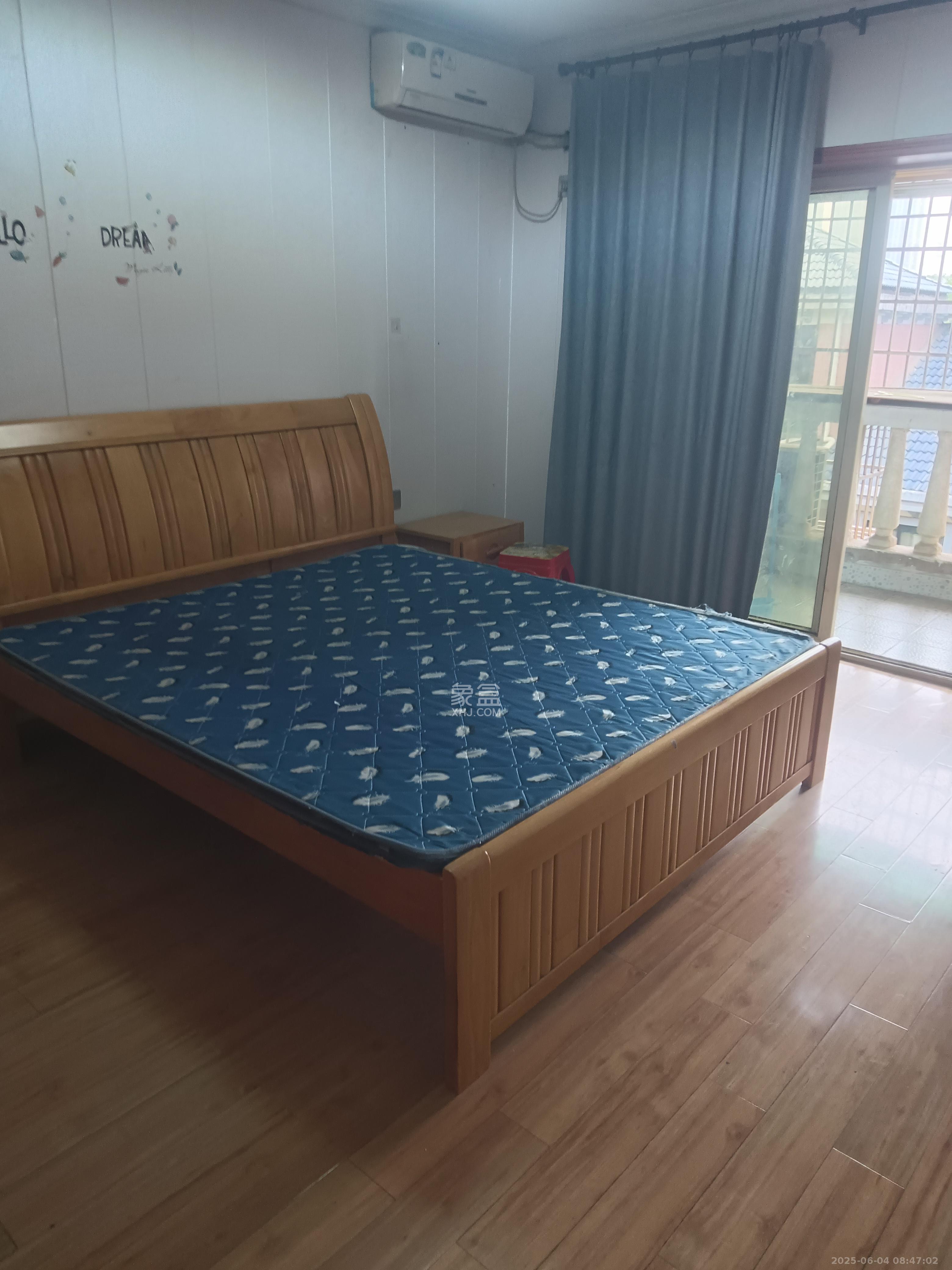 御景龙城  3室2厅2卫   1600.00元/月室内图